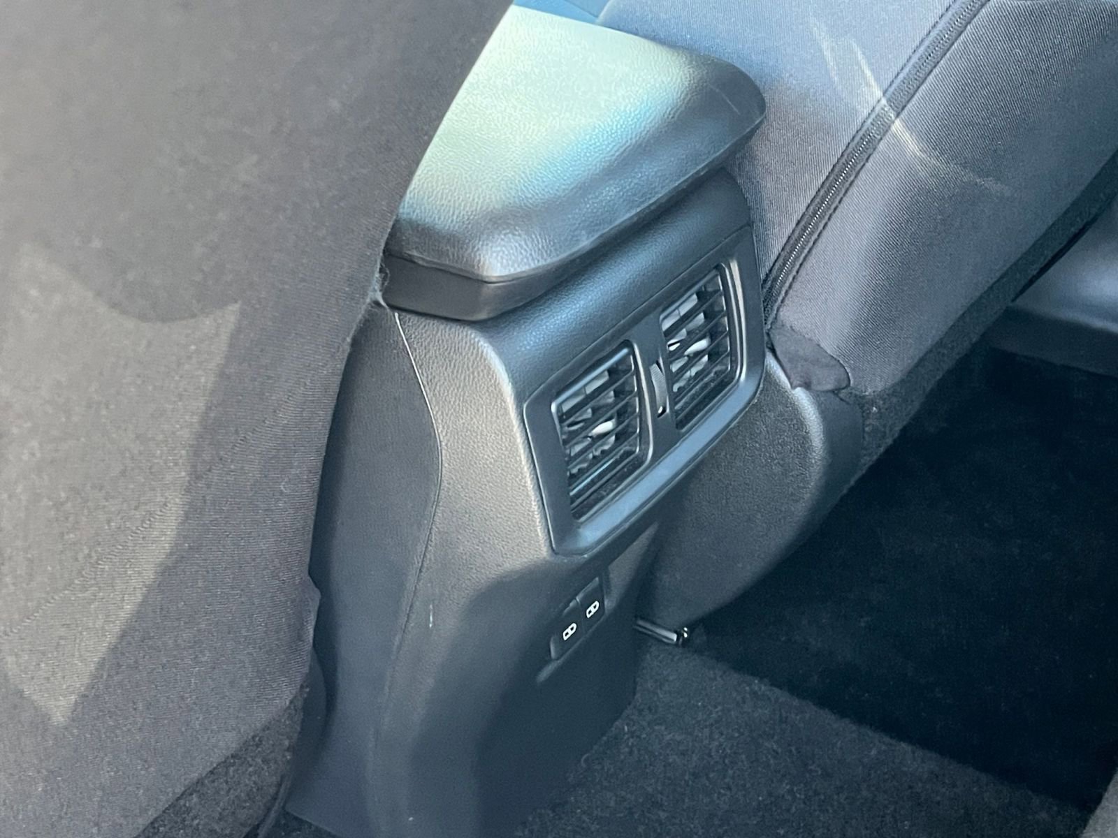 Thumbnail: 2025 Toyota RAV4 - 24