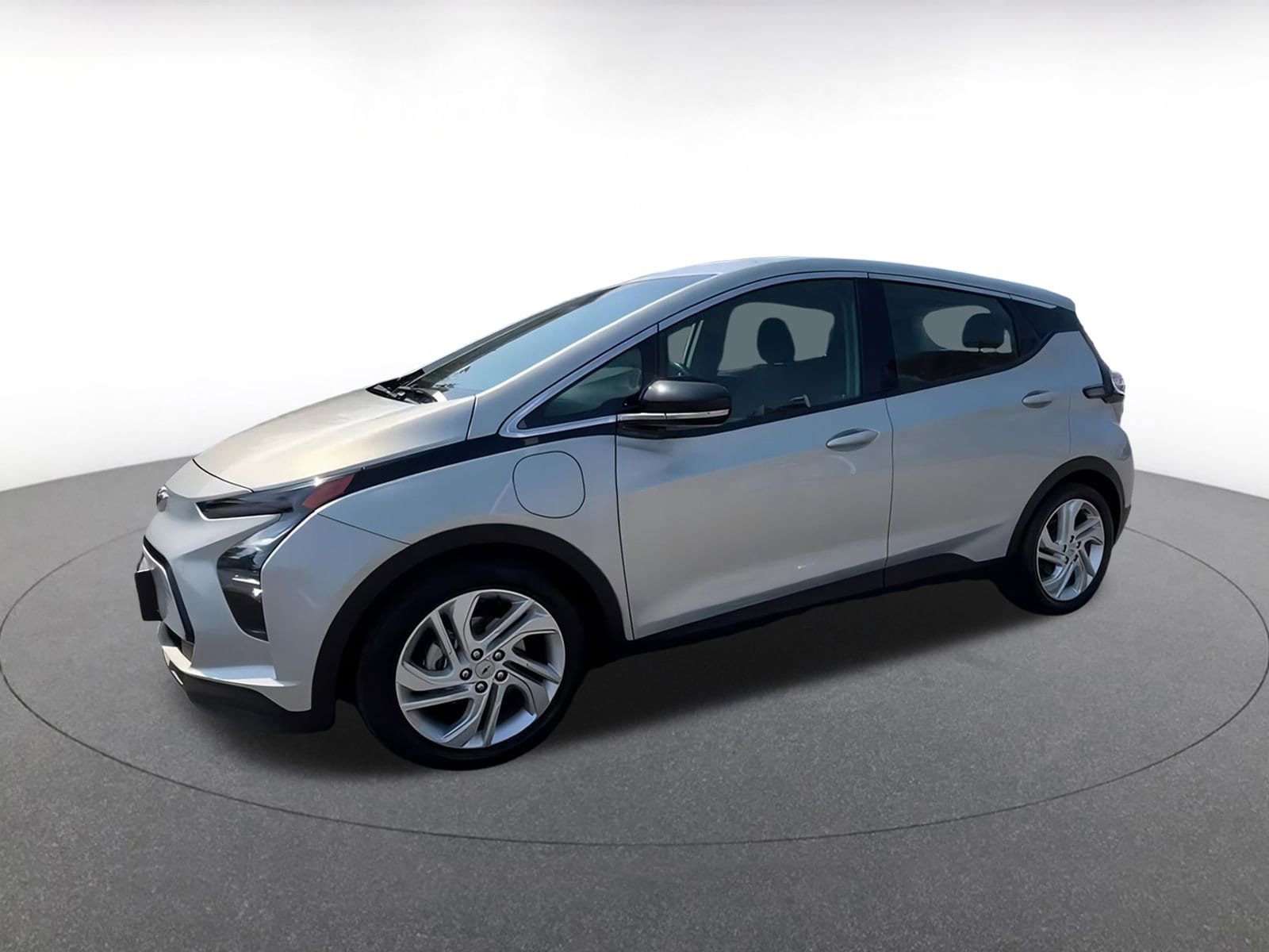Thumbnail: 2023 Chevrolet Bolt EV - 6