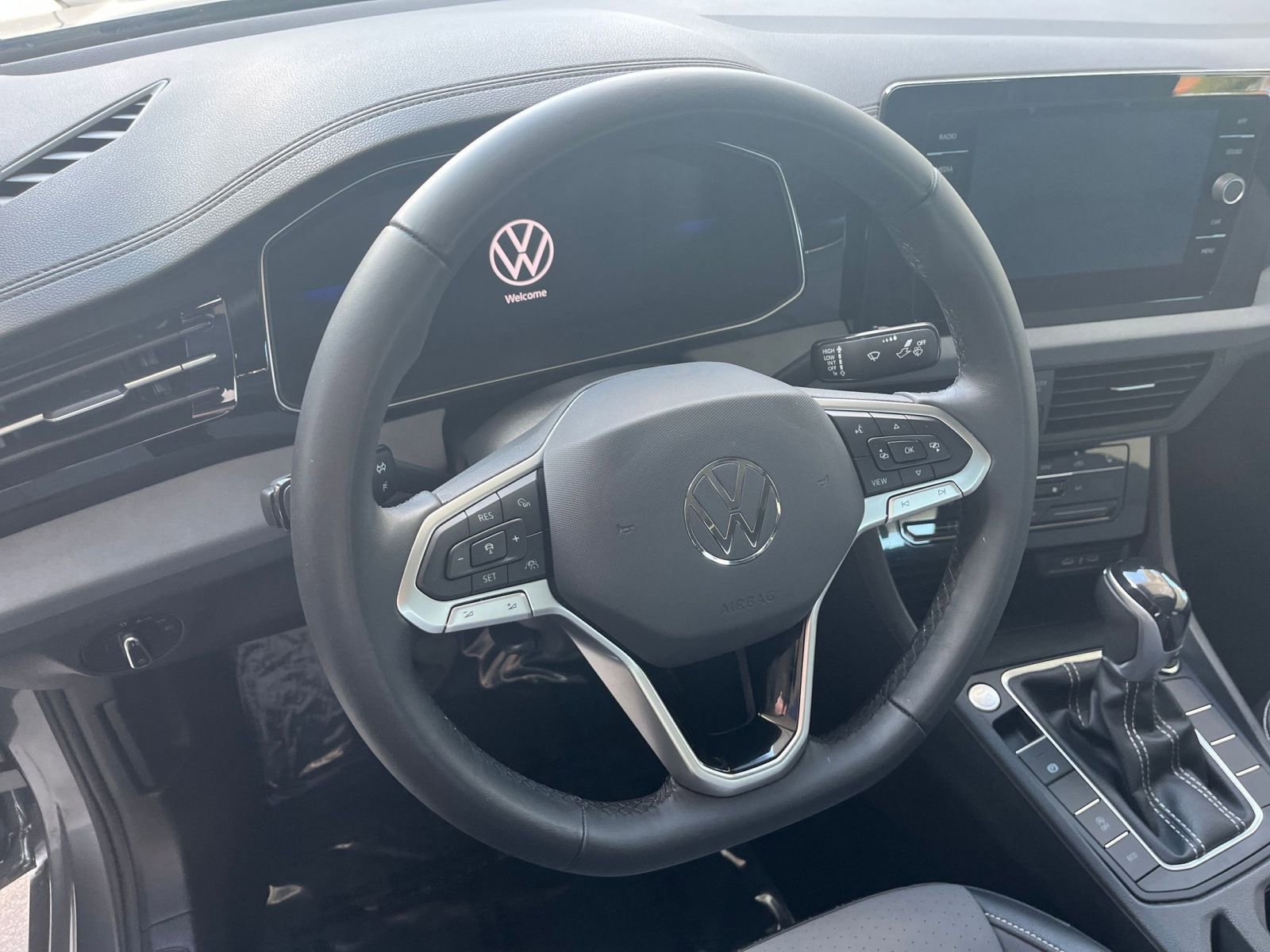 Thumbnail: 2025 Volkswagen Jetta - 28