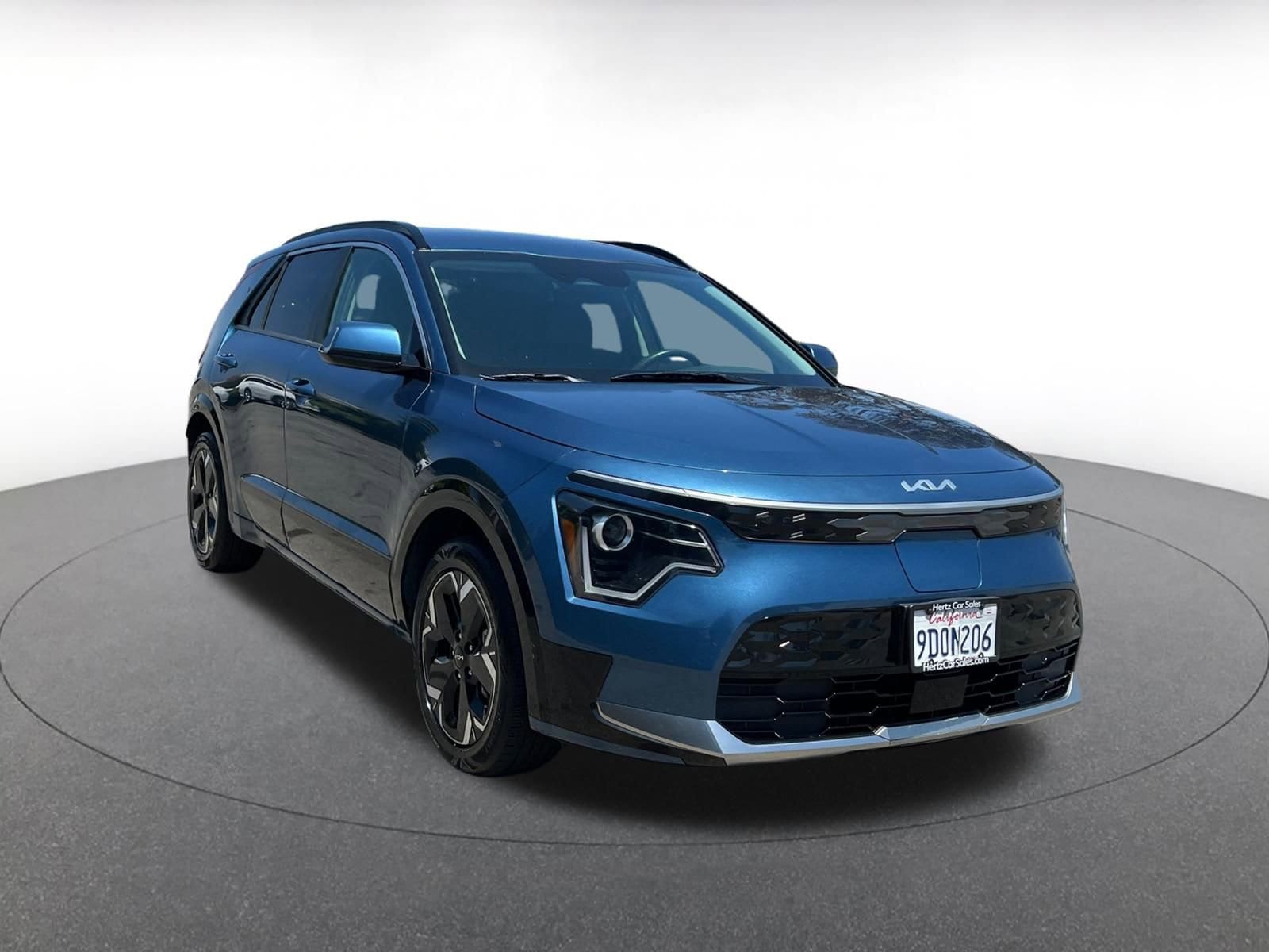 Thumbnail: 2023 Kia Niro - 1