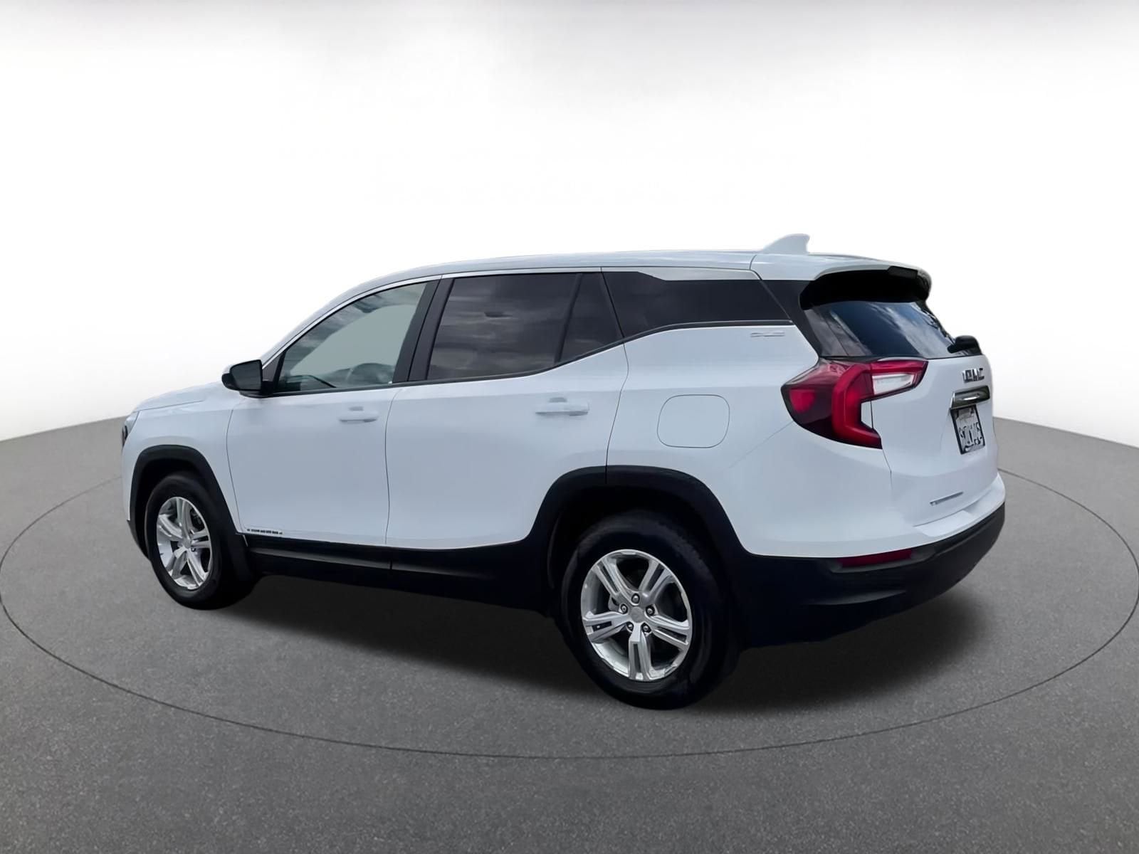Thumbnail: 2024 GMC Terrain - 10