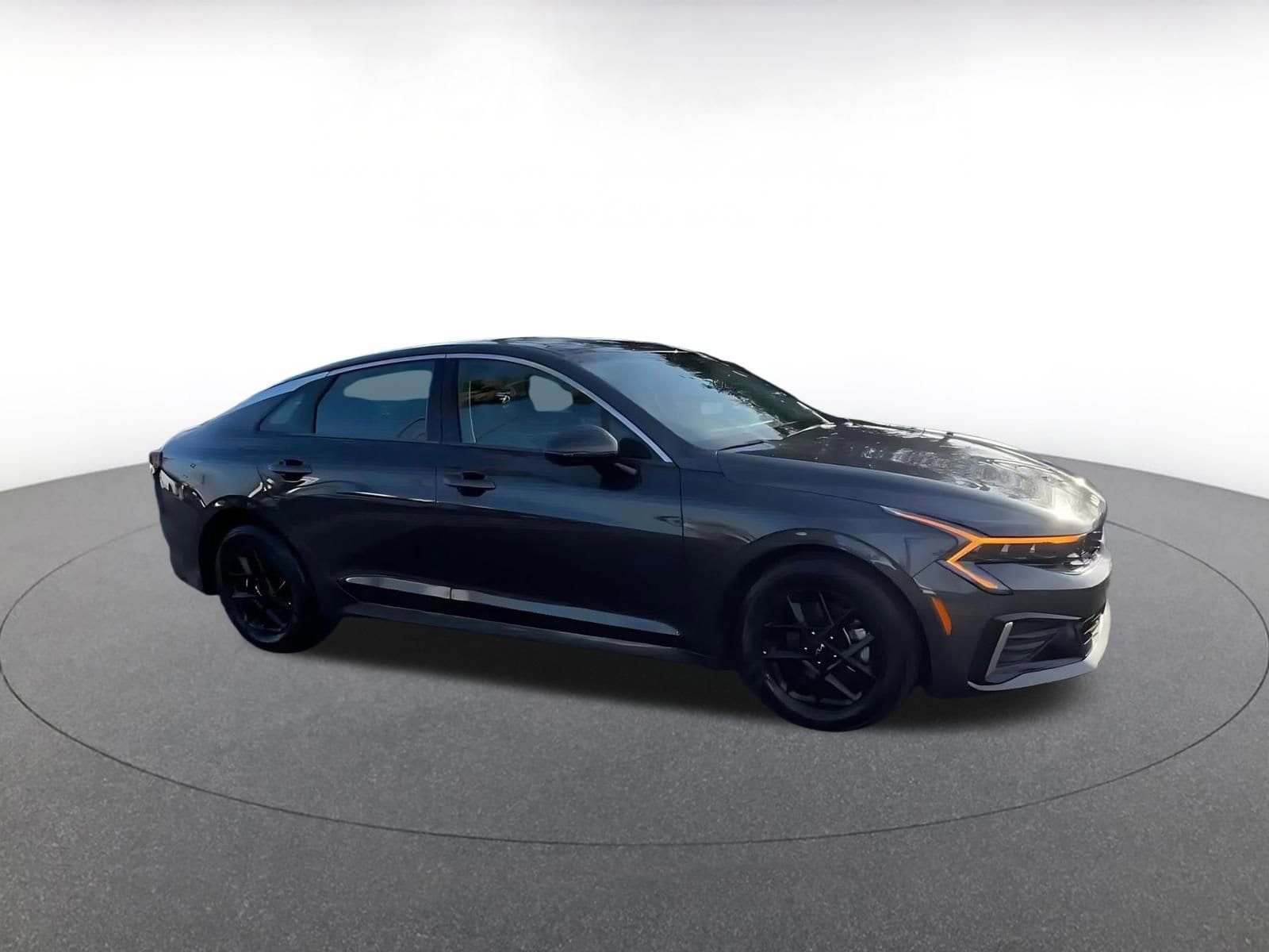 Thumbnail: 2025 Kia K5 - 2