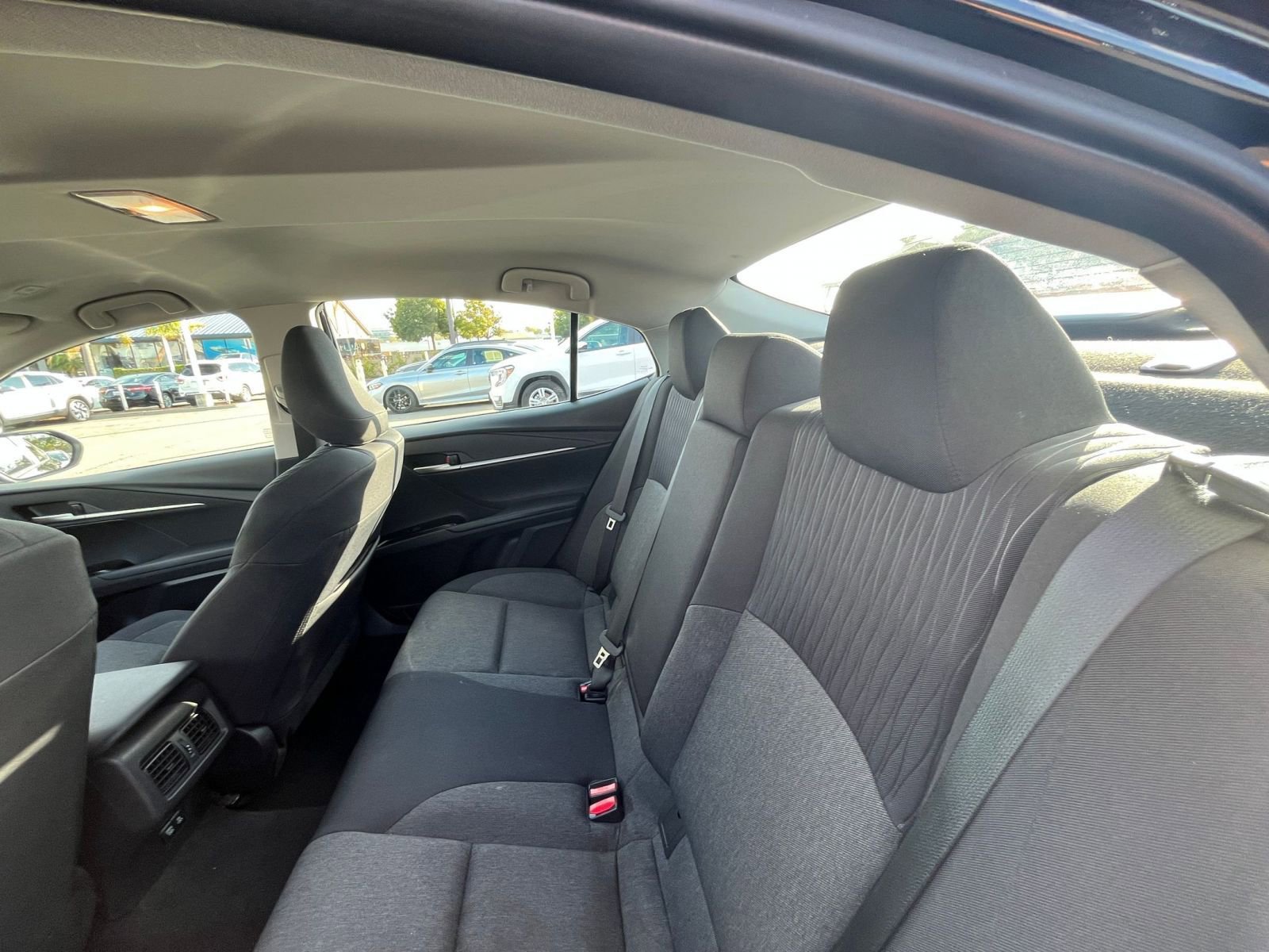 Thumbnail: 2025 Toyota Camry - 25