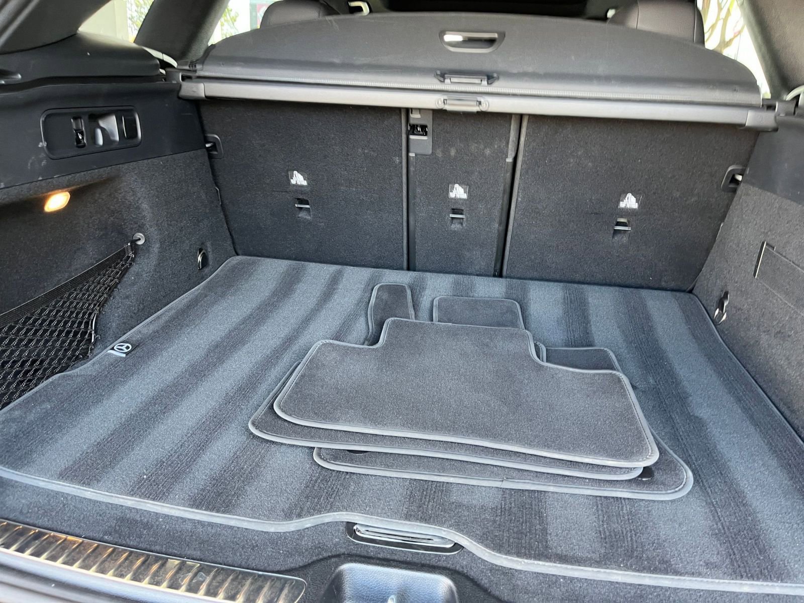 Thumbnail: 2024 Mercedes-Benz GLC - 31