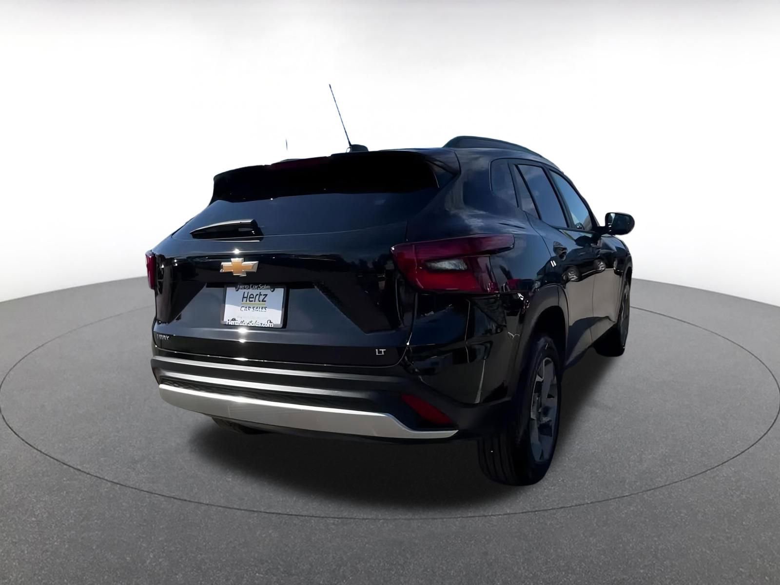 Thumbnail: 2025 Chevrolet Trax - 15