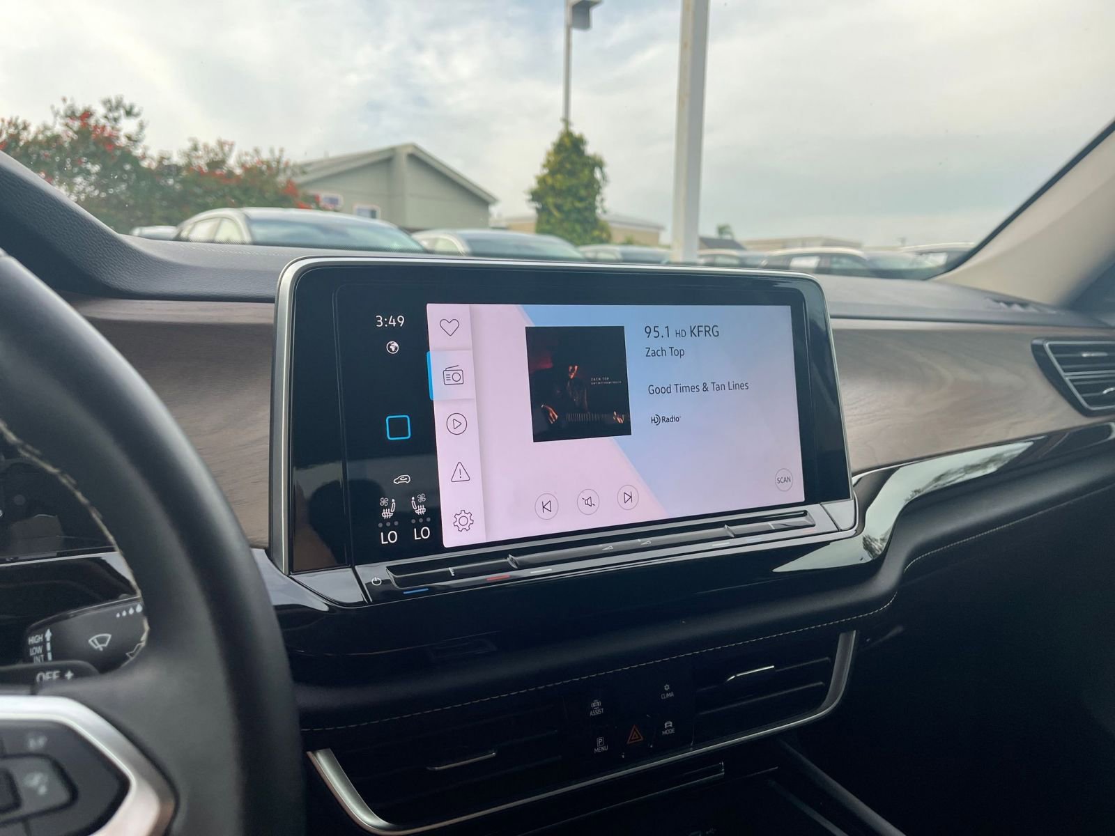 Thumbnail: 2025 Volkswagen Atlas - 21