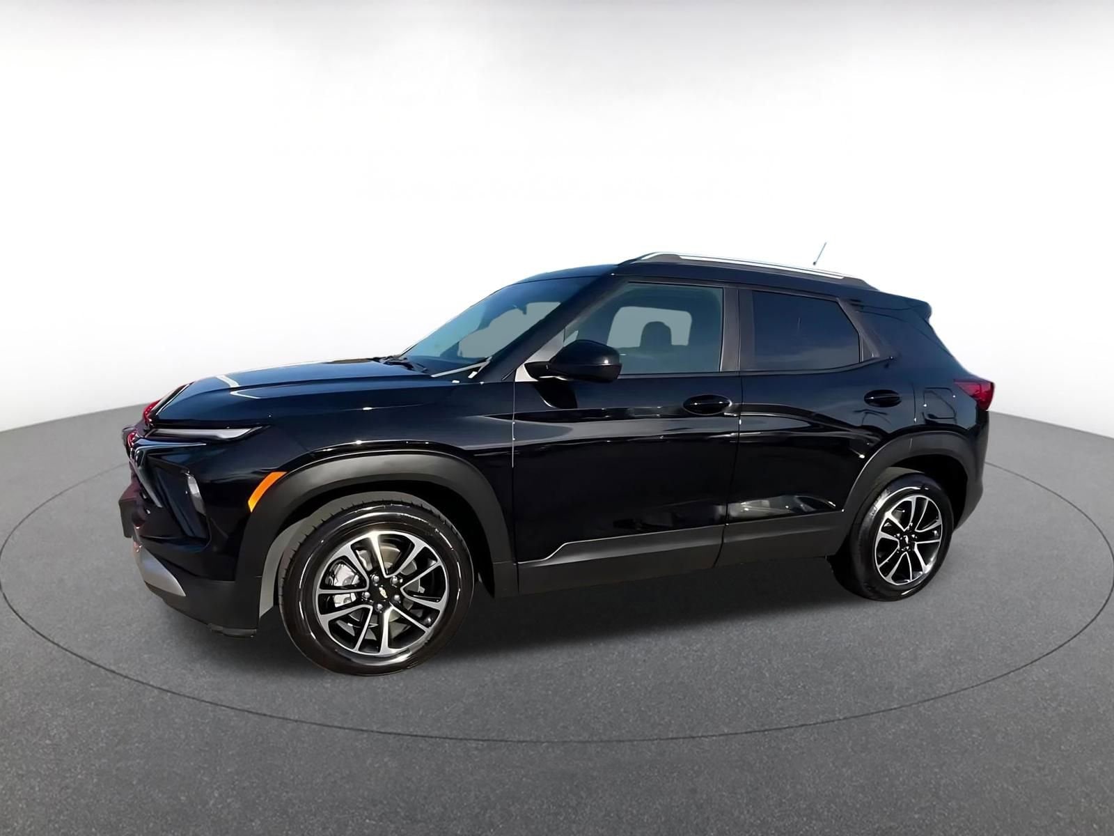 Thumbnail: 2025 Chevrolet TrailBlazer - 8