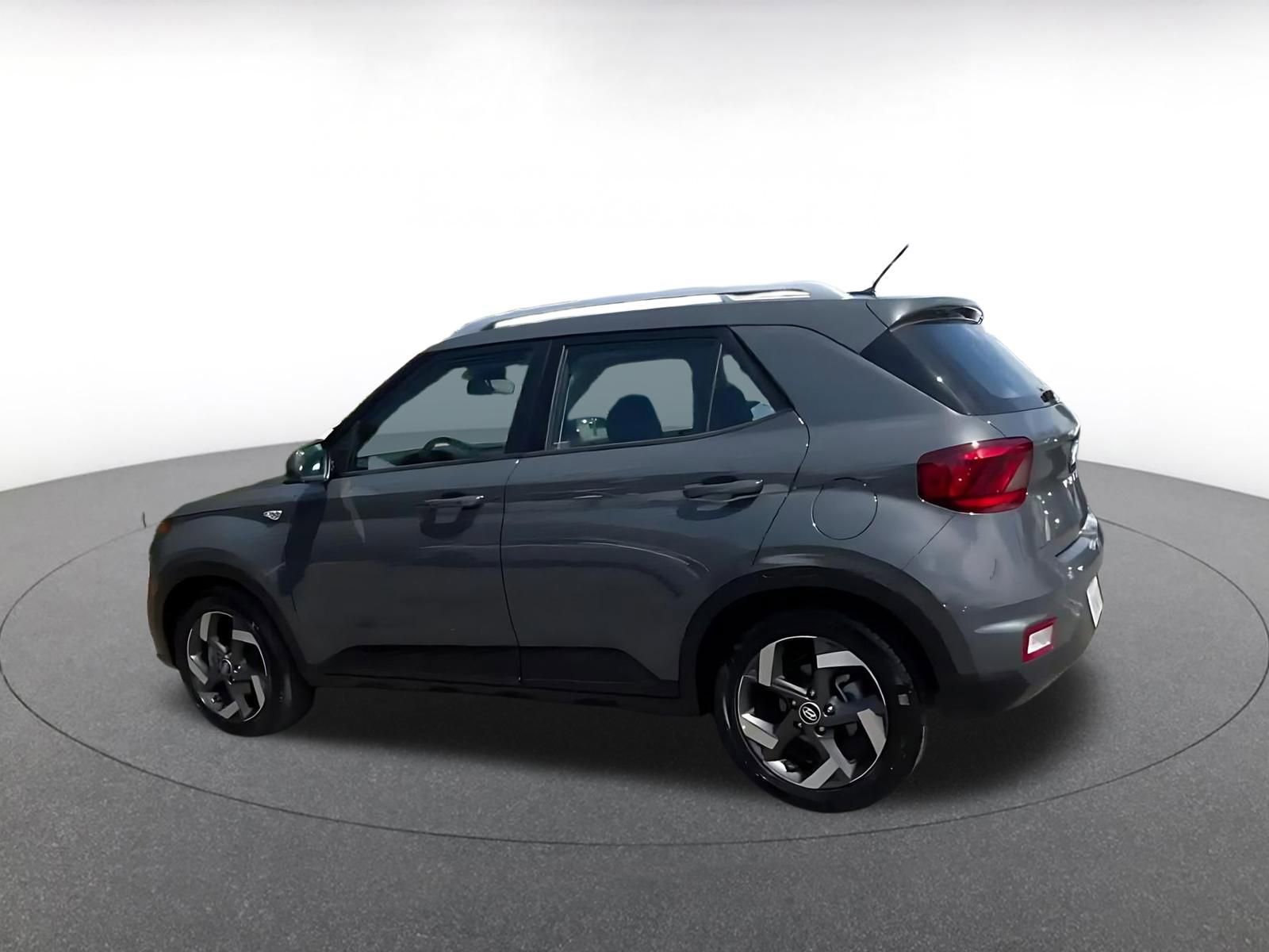 Thumbnail: 2025 Hyundai Venue - 10