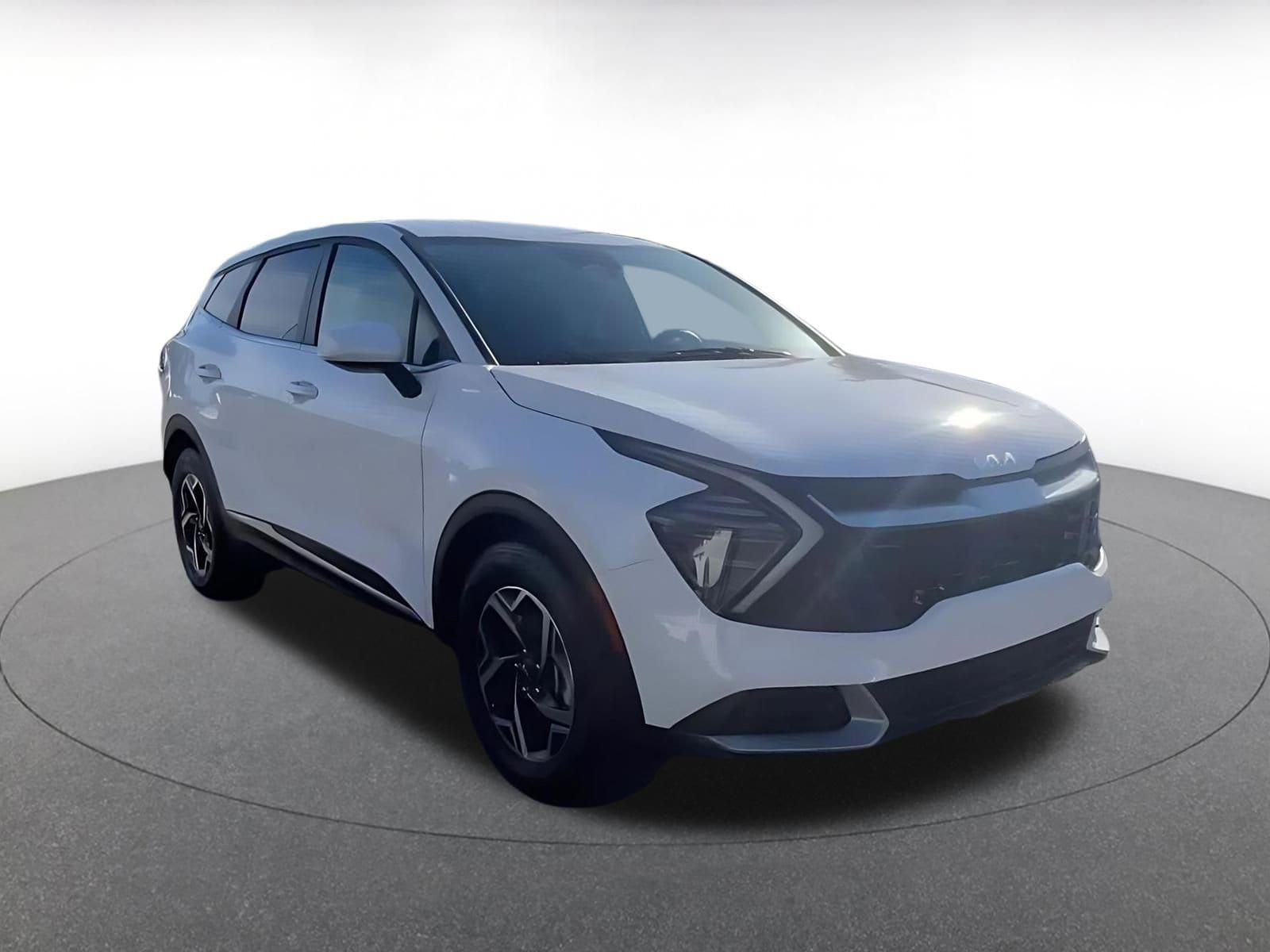 Thumbnail: 2025 Kia Sportage - 3