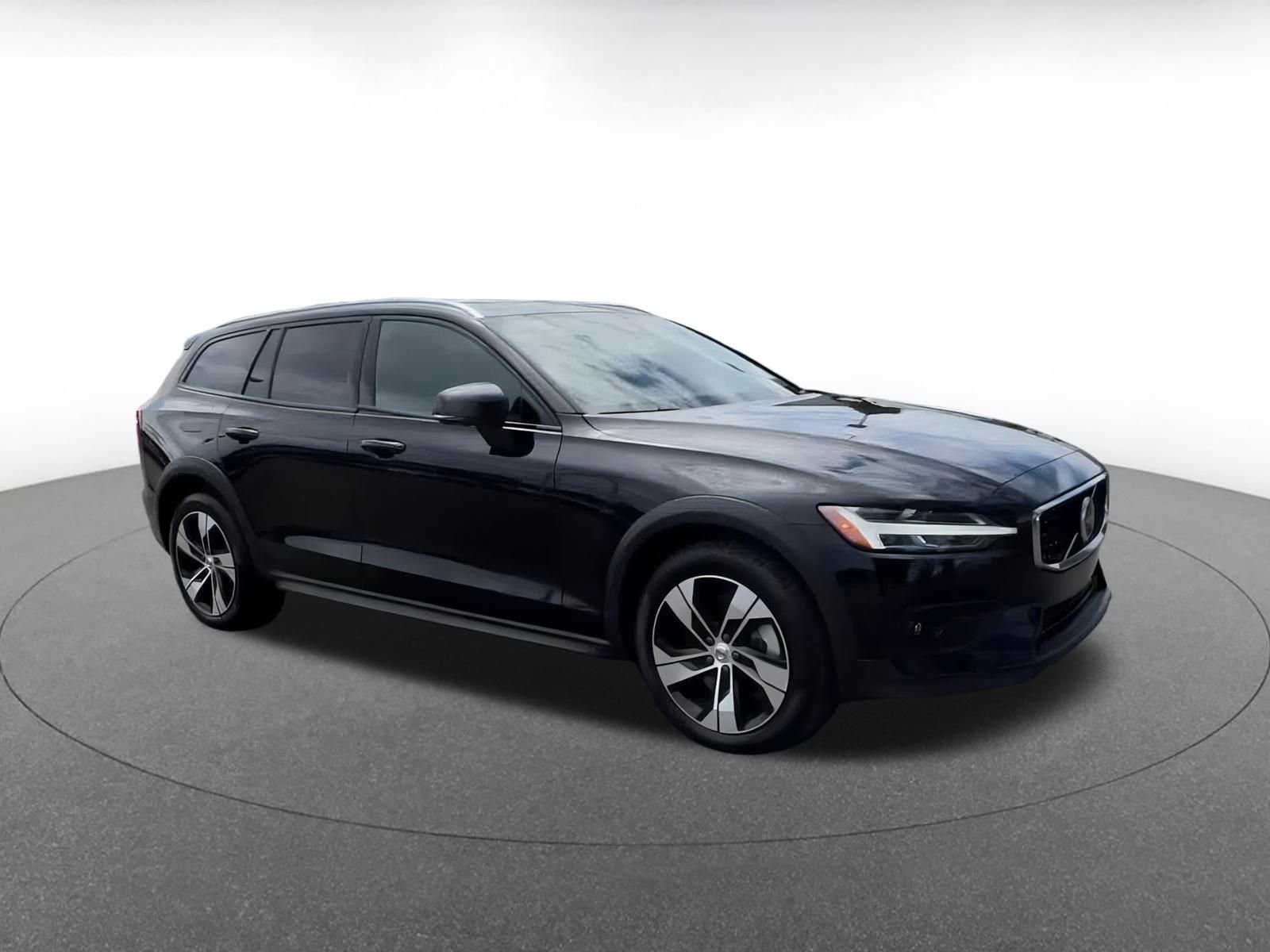 Thumbnail: 2025 Volvo S60 - 2