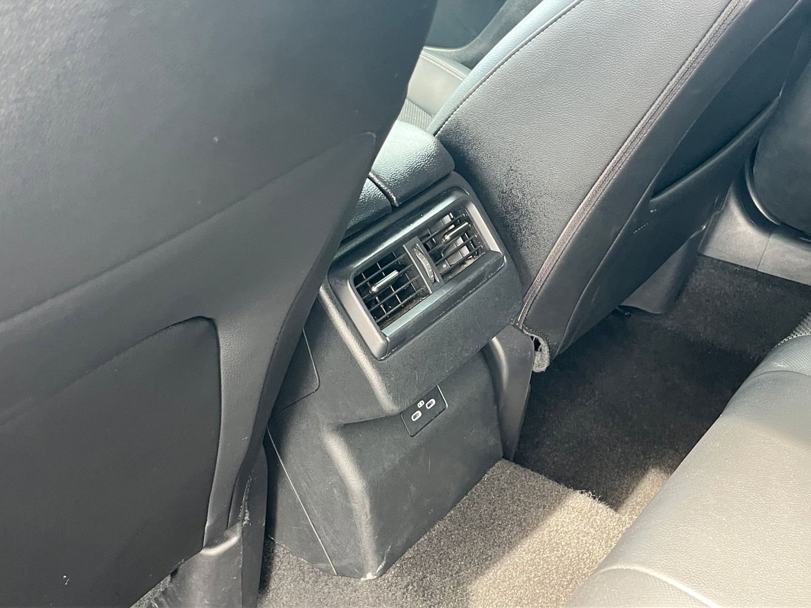 Thumbnail: 2025 Mazda CX-50 - 24