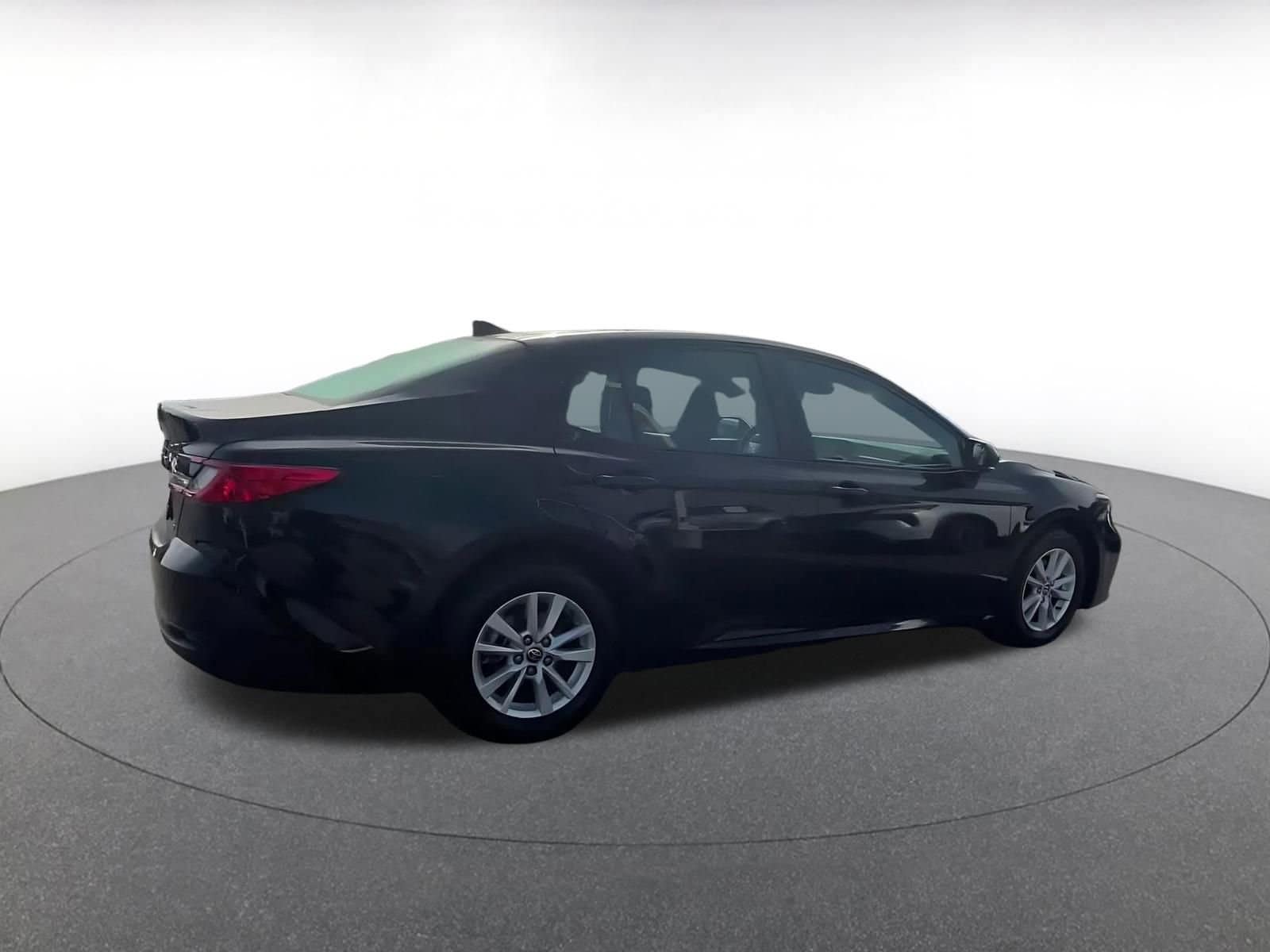 Thumbnail: 2025 Toyota Camry - 14