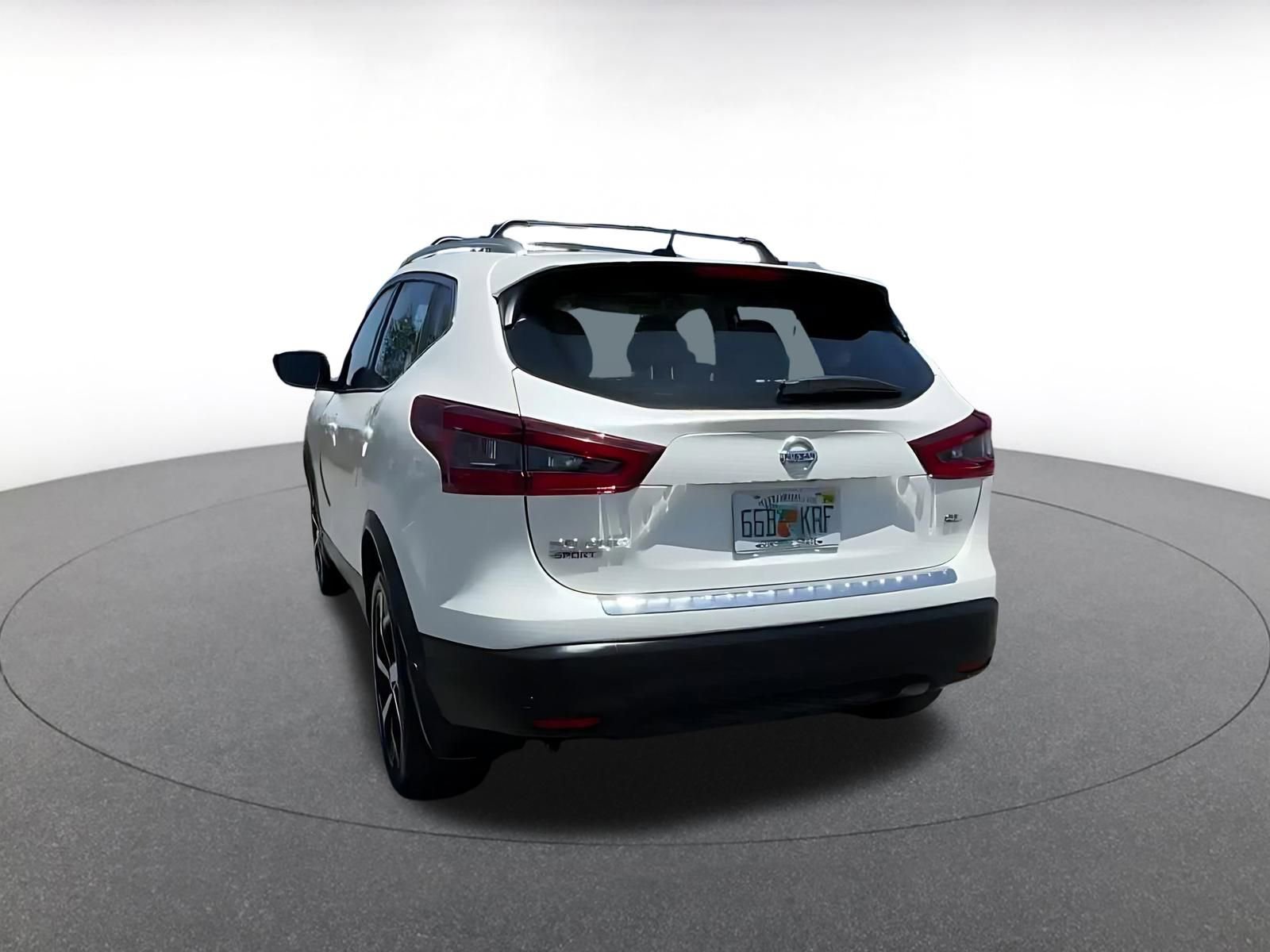 Thumbnail: 2022 Nissan Rogue Sport - 11