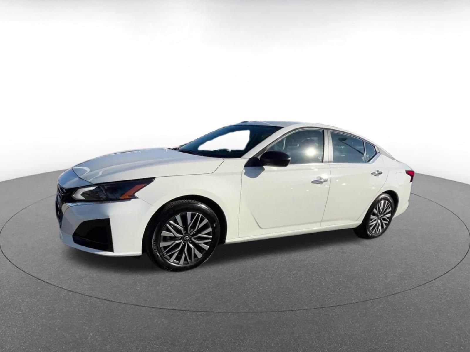 Thumbnail: 2025 Nissan Altima - 8