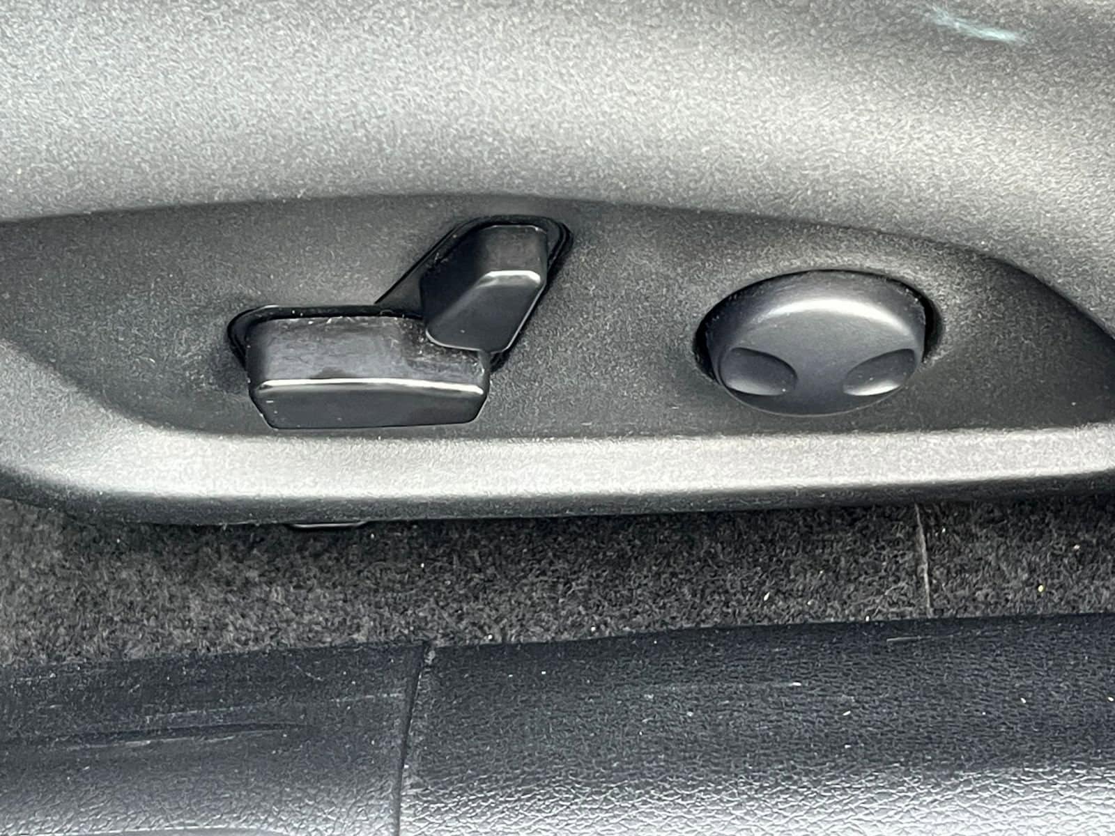 Thumbnail: 2025 Jeep Compass - 23