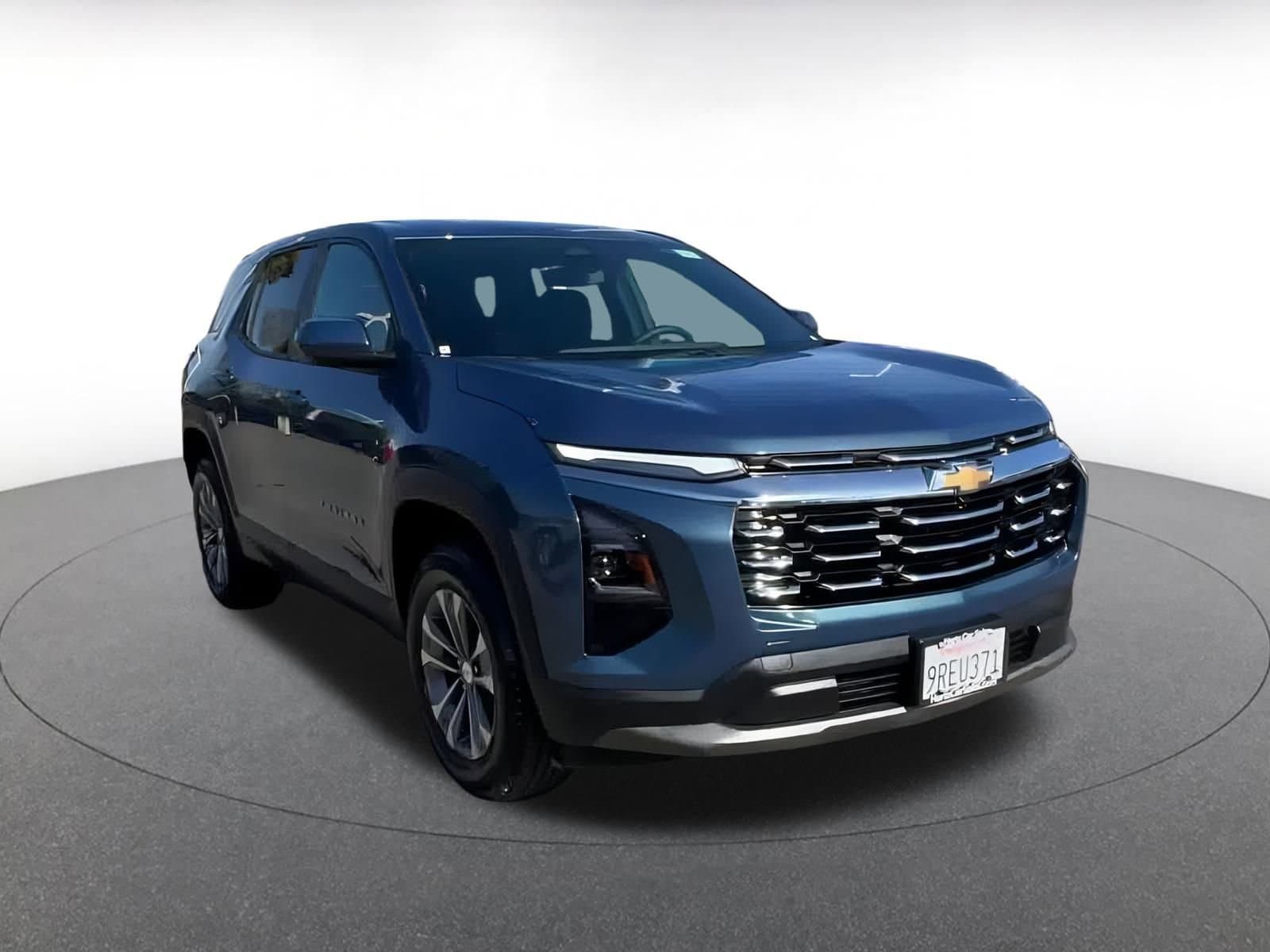 Thumbnail: 2025 Chevrolet Equinox - 3