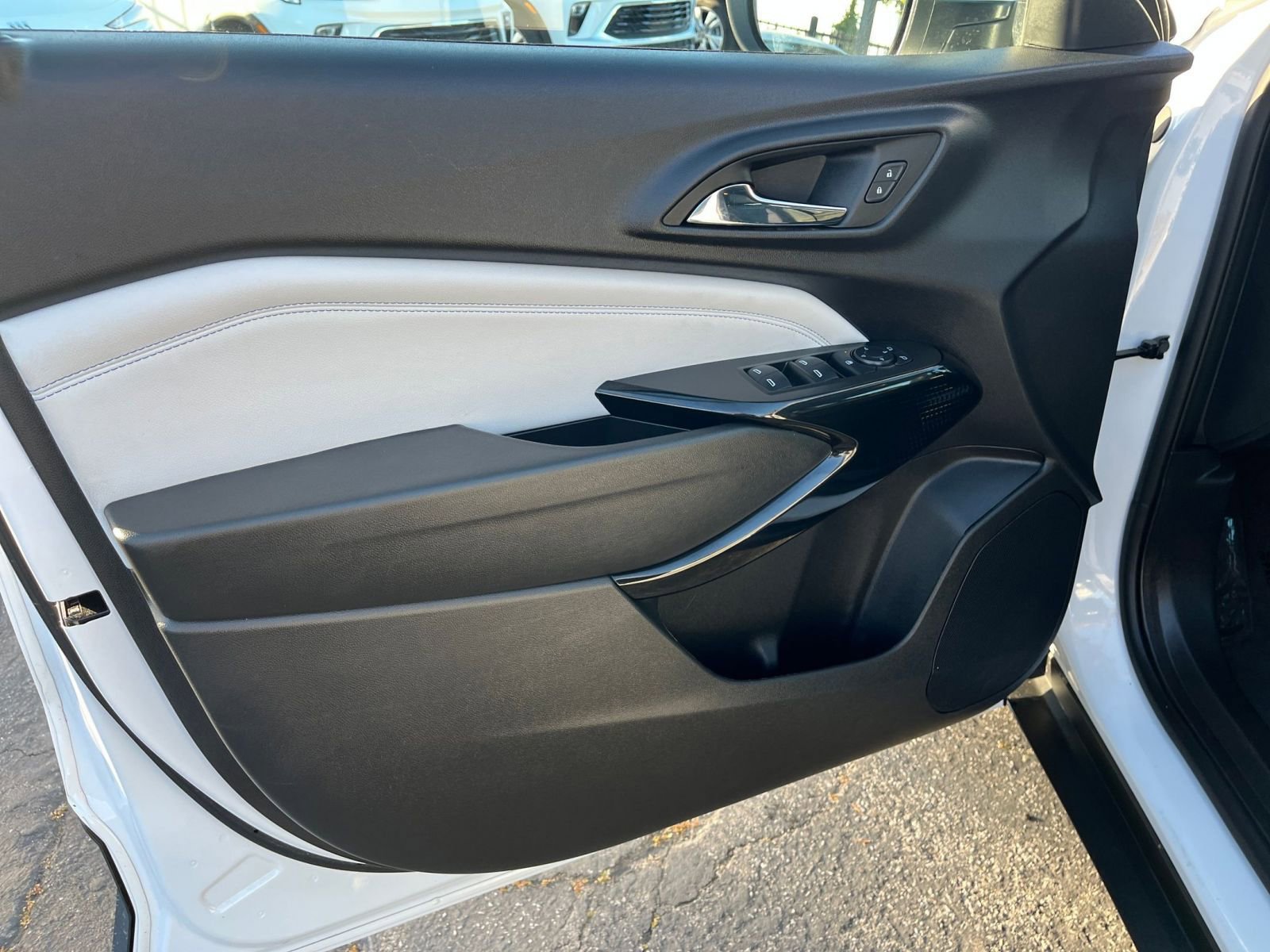 Thumbnail: 2025 Chevrolet Trax - 18