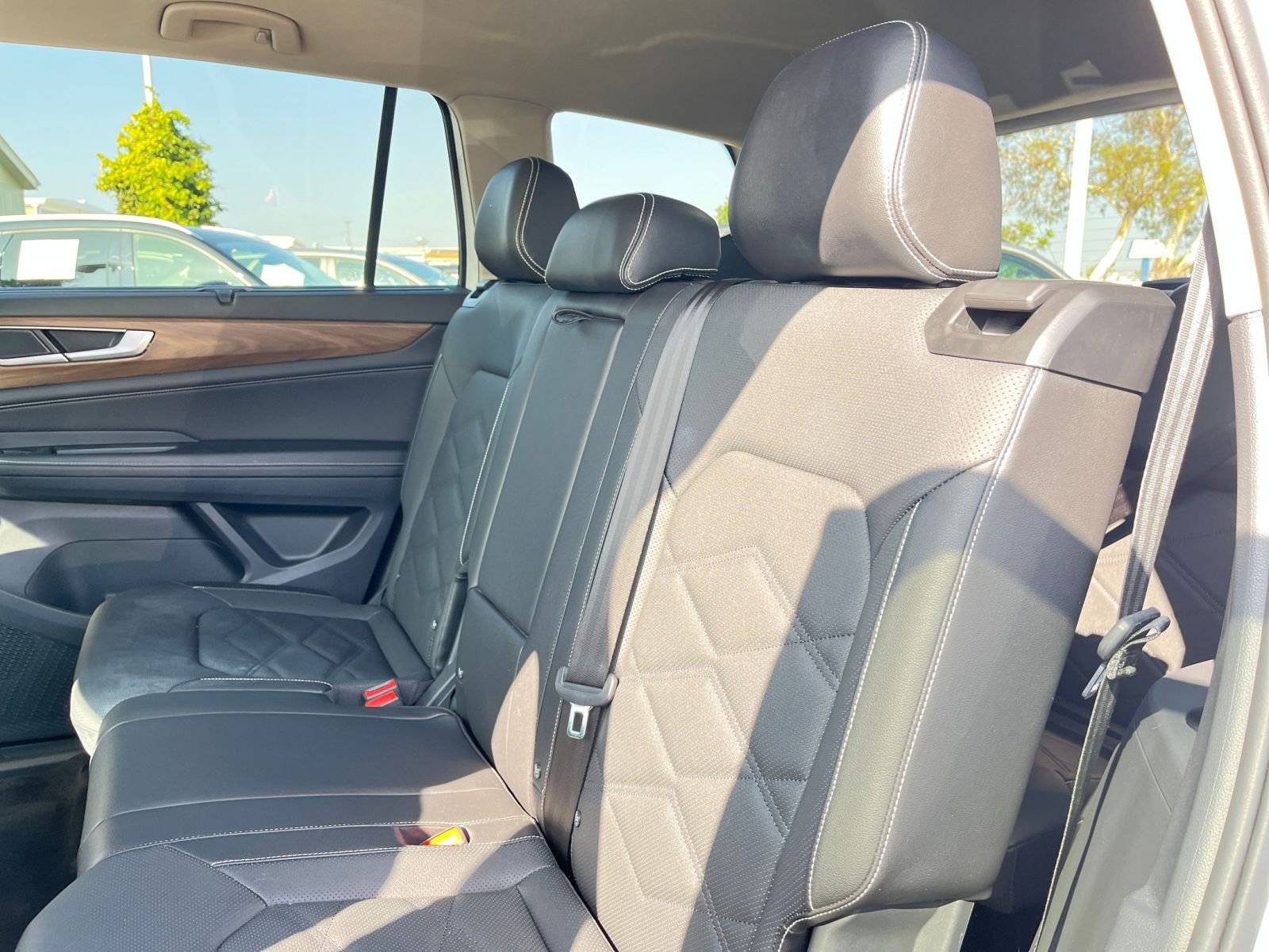 Thumbnail: 2025 Volkswagen Atlas - 25