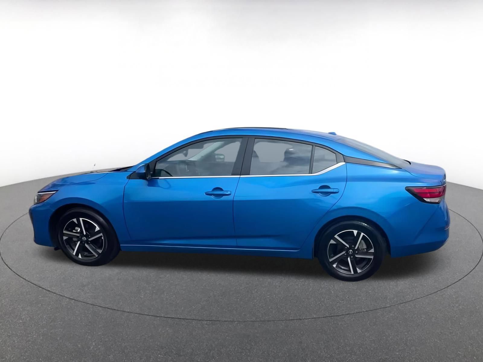 Thumbnail: 2025 Nissan Sentra - 9