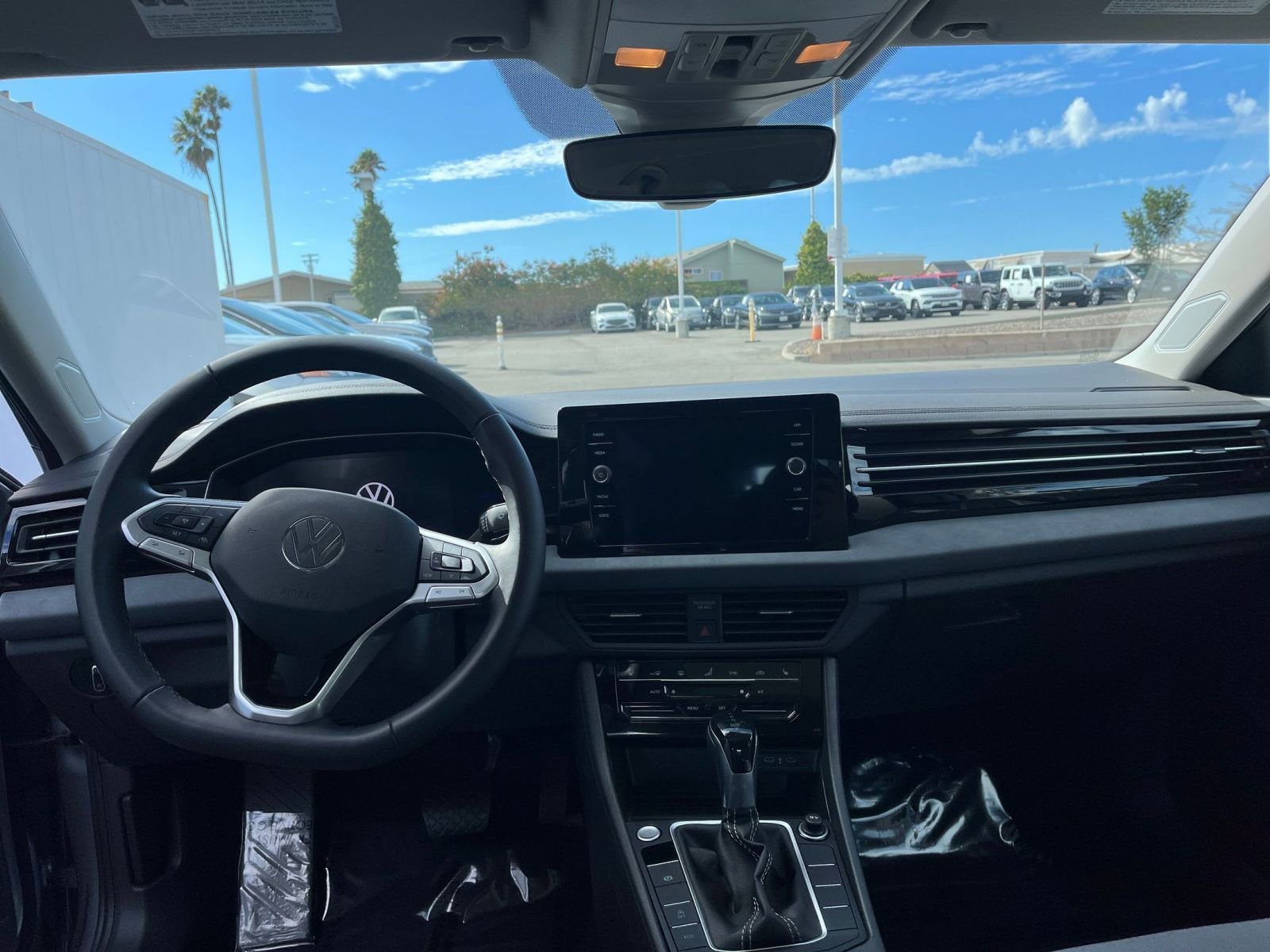 Thumbnail: 2025 Volkswagen Jetta - 33