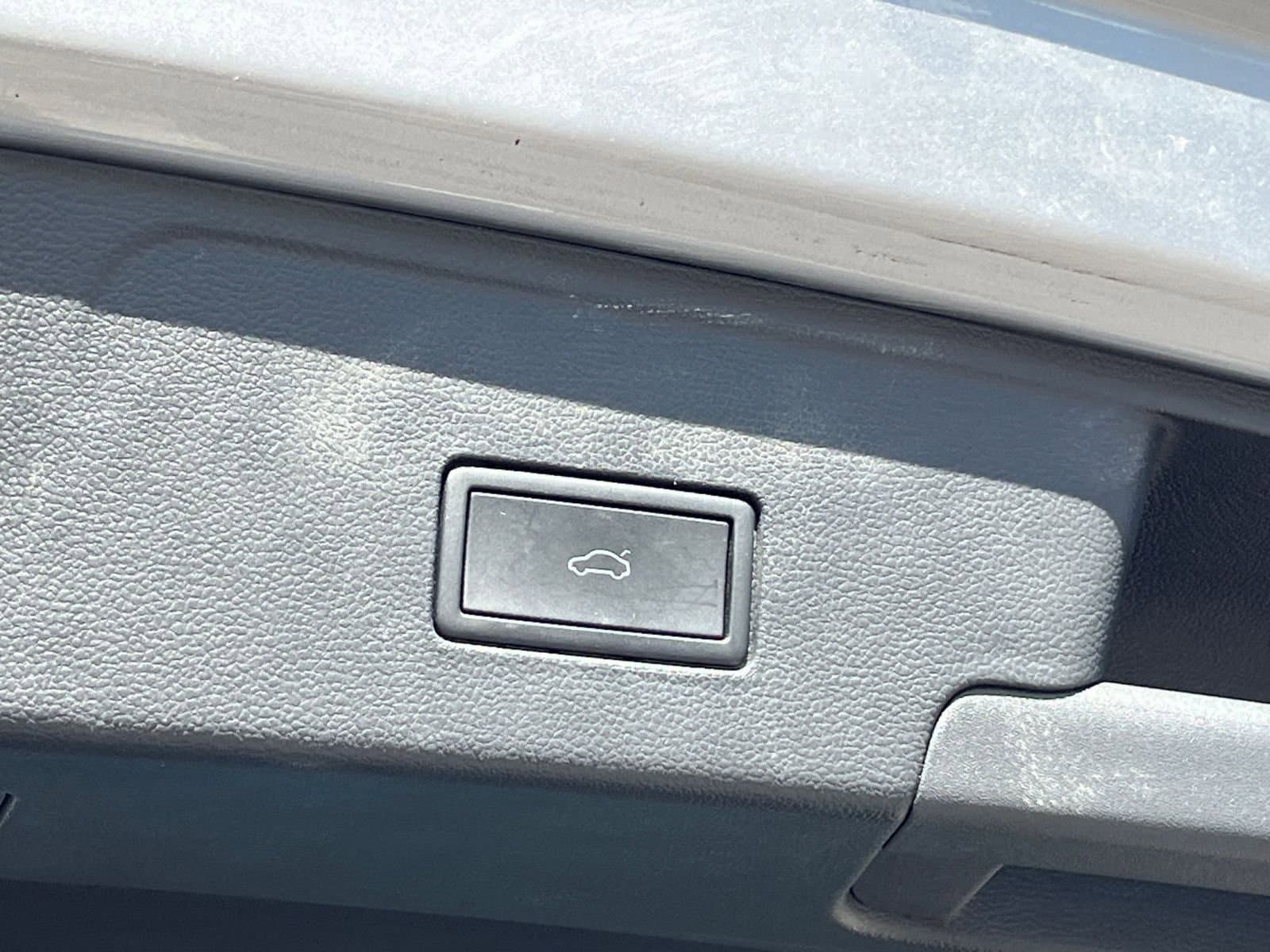 Thumbnail: 2025 Volkswagen Atlas - 21