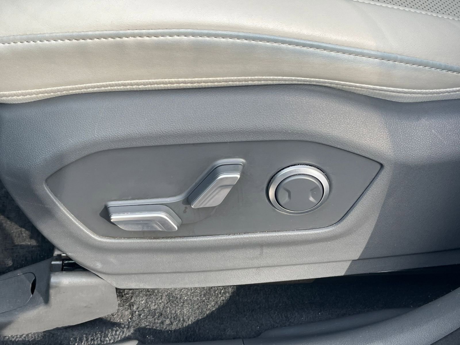 Thumbnail: 2025 Hyundai Santa Fe - 23