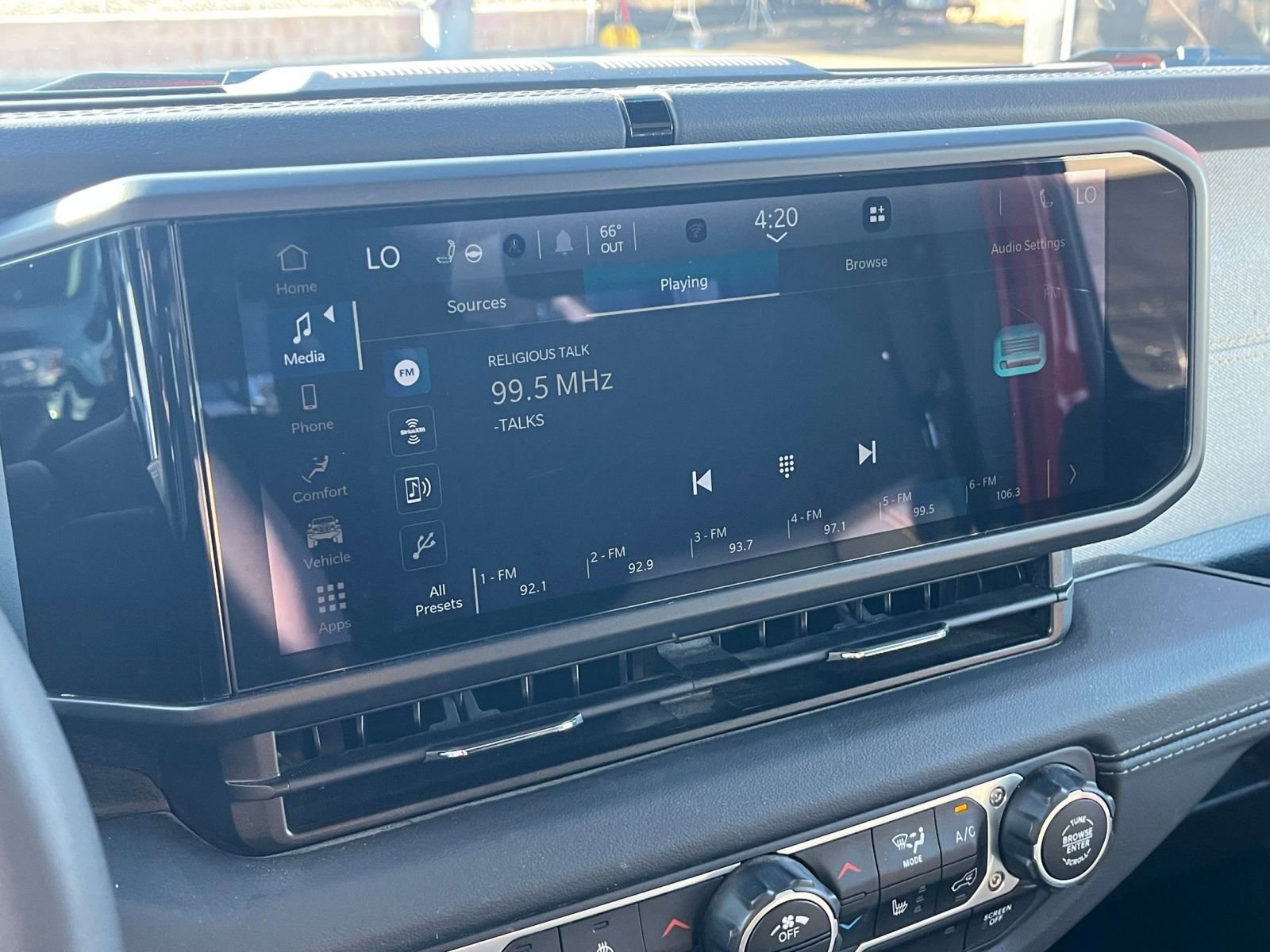 Thumbnail: 2025 Jeep Wrangler - 21