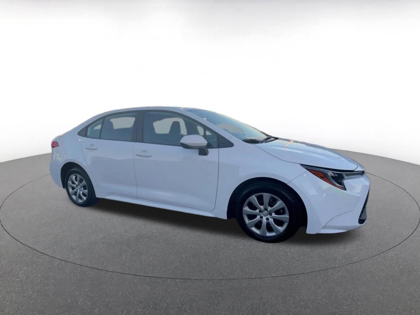 Thumbnail: 2025 Toyota Corolla - 2