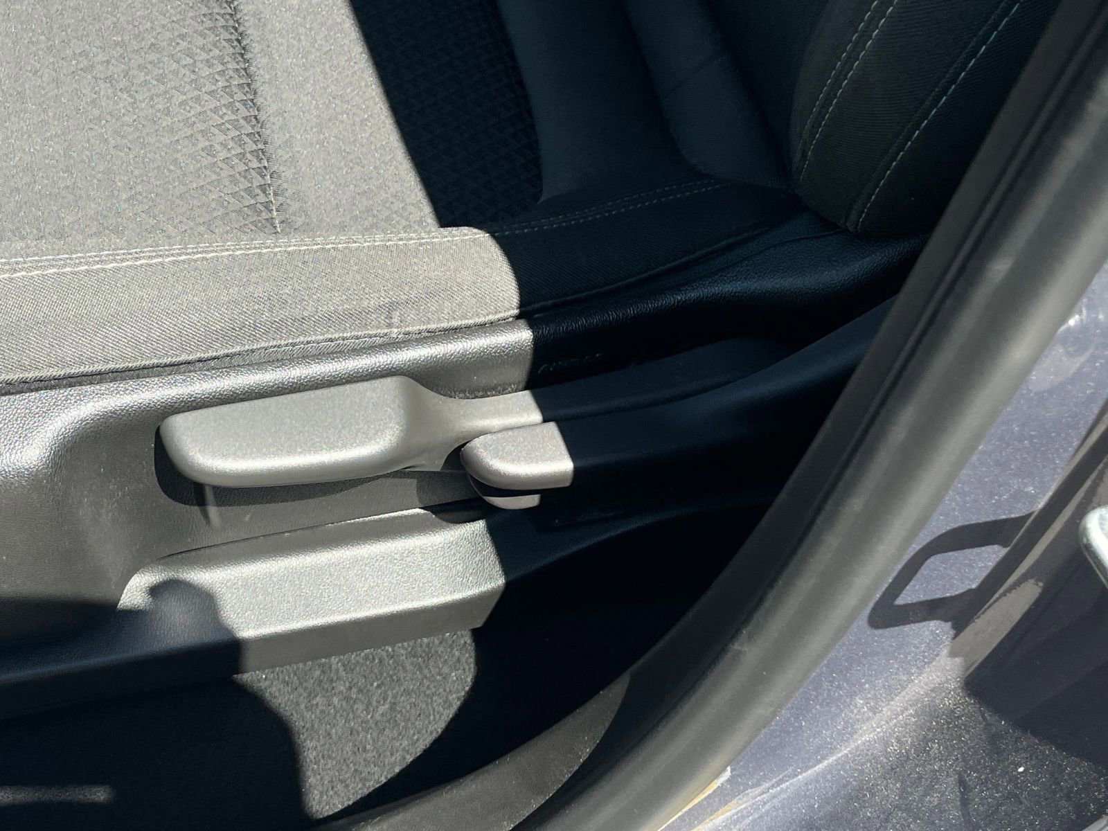 Thumbnail: 2023 Chevrolet Bolt EV - 23