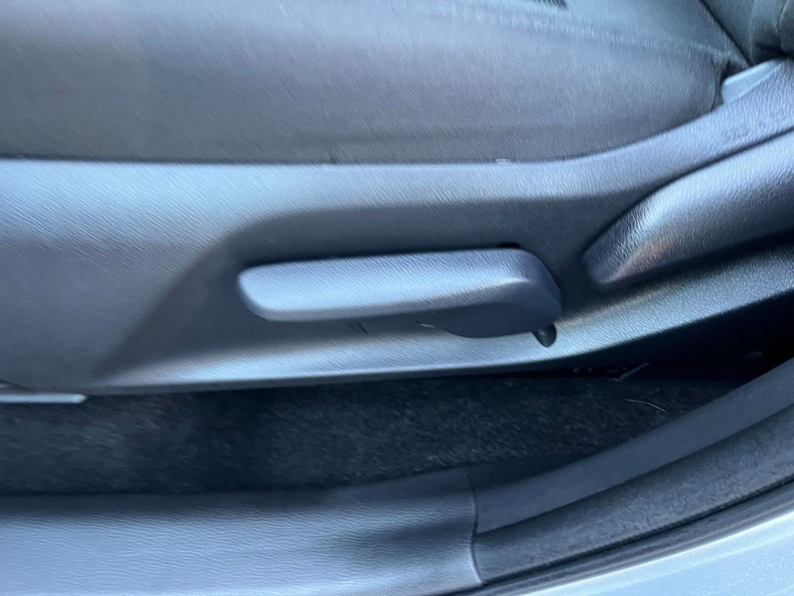 Thumbnail: 2025 Toyota RAV4 - 23