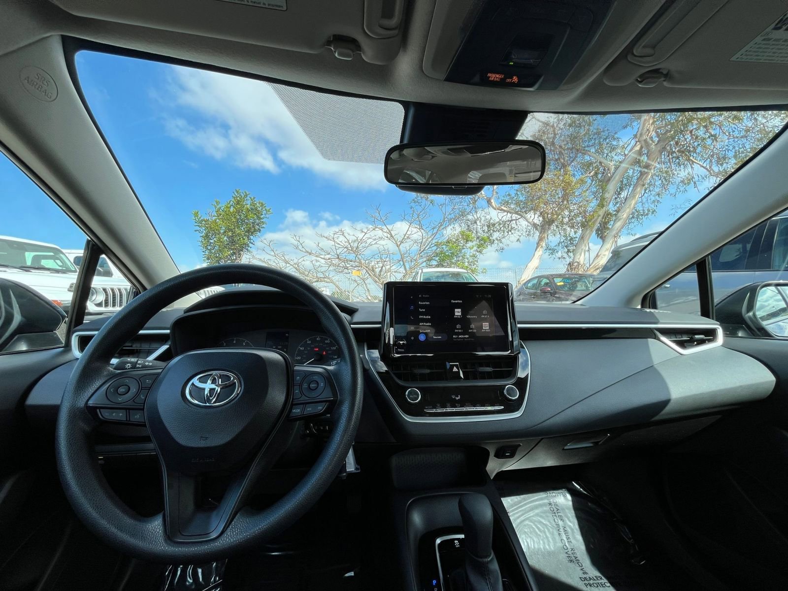 Thumbnail: 2025 Toyota Corolla - 33