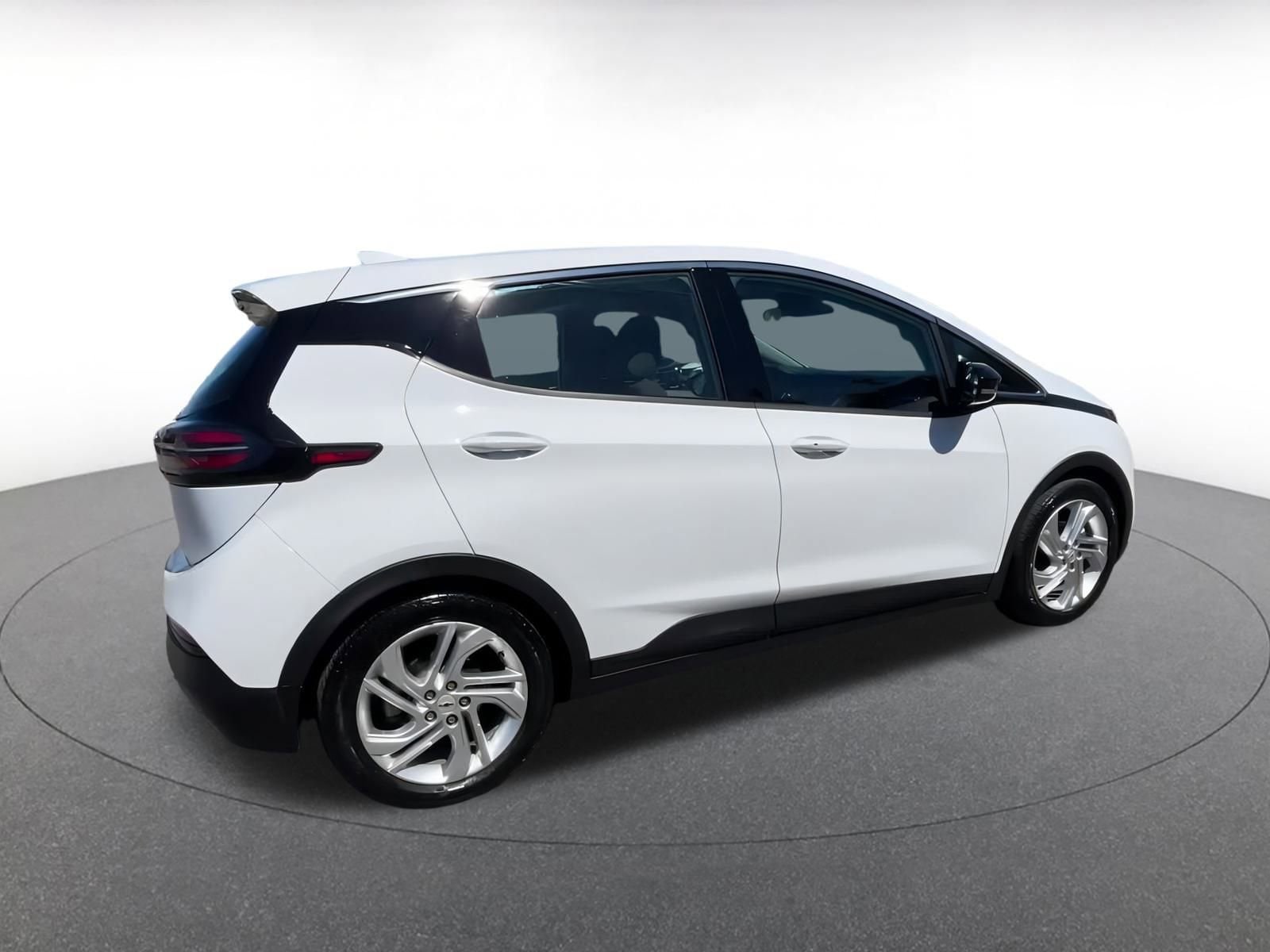 Thumbnail: 2023 Chevrolet Bolt EV - 11