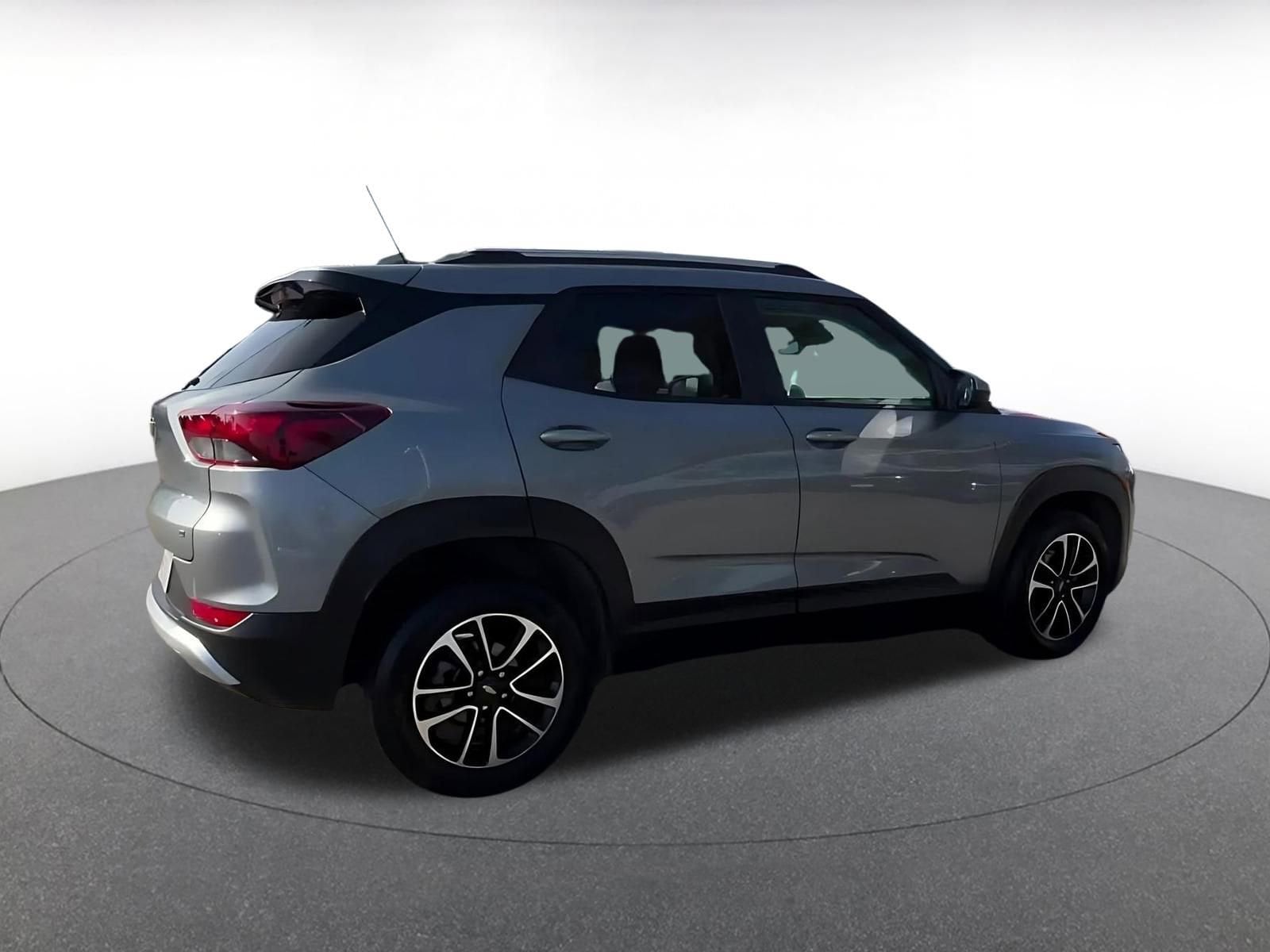 Thumbnail: 2025 Chevrolet TrailBlazer - 14