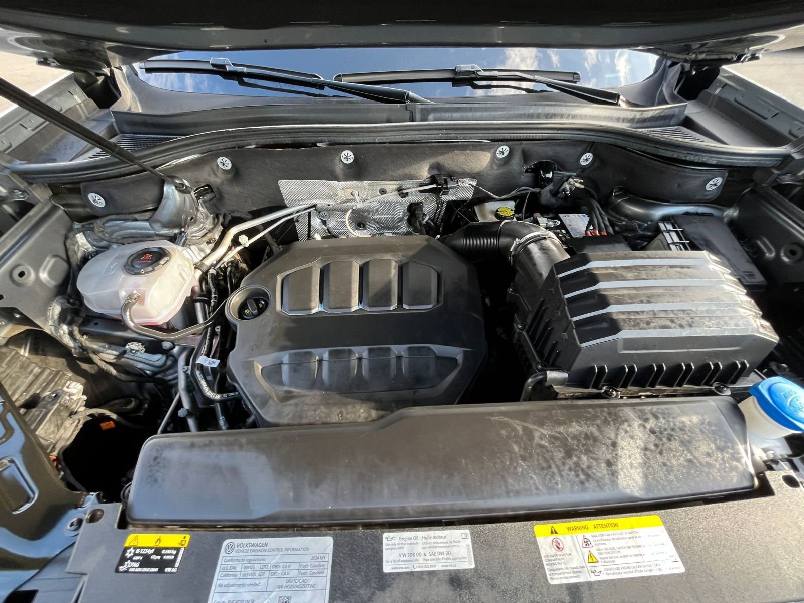 Thumbnail: 2024 Volkswagen Atlas - 32