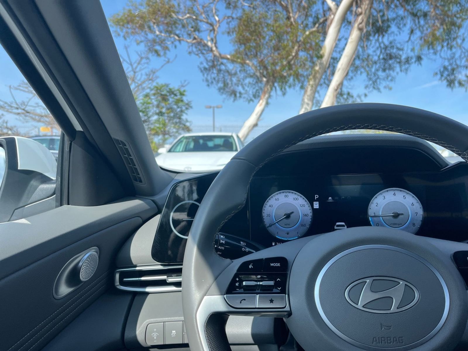 Thumbnail: 2025 Hyundai Elantra - 34