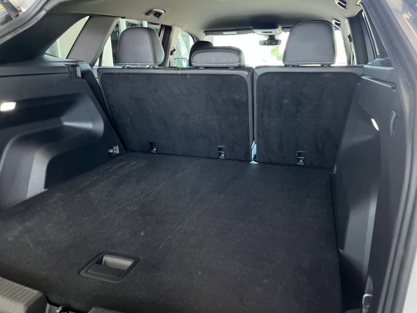 Thumbnail: 2025 Volkswagen Atlas - 31