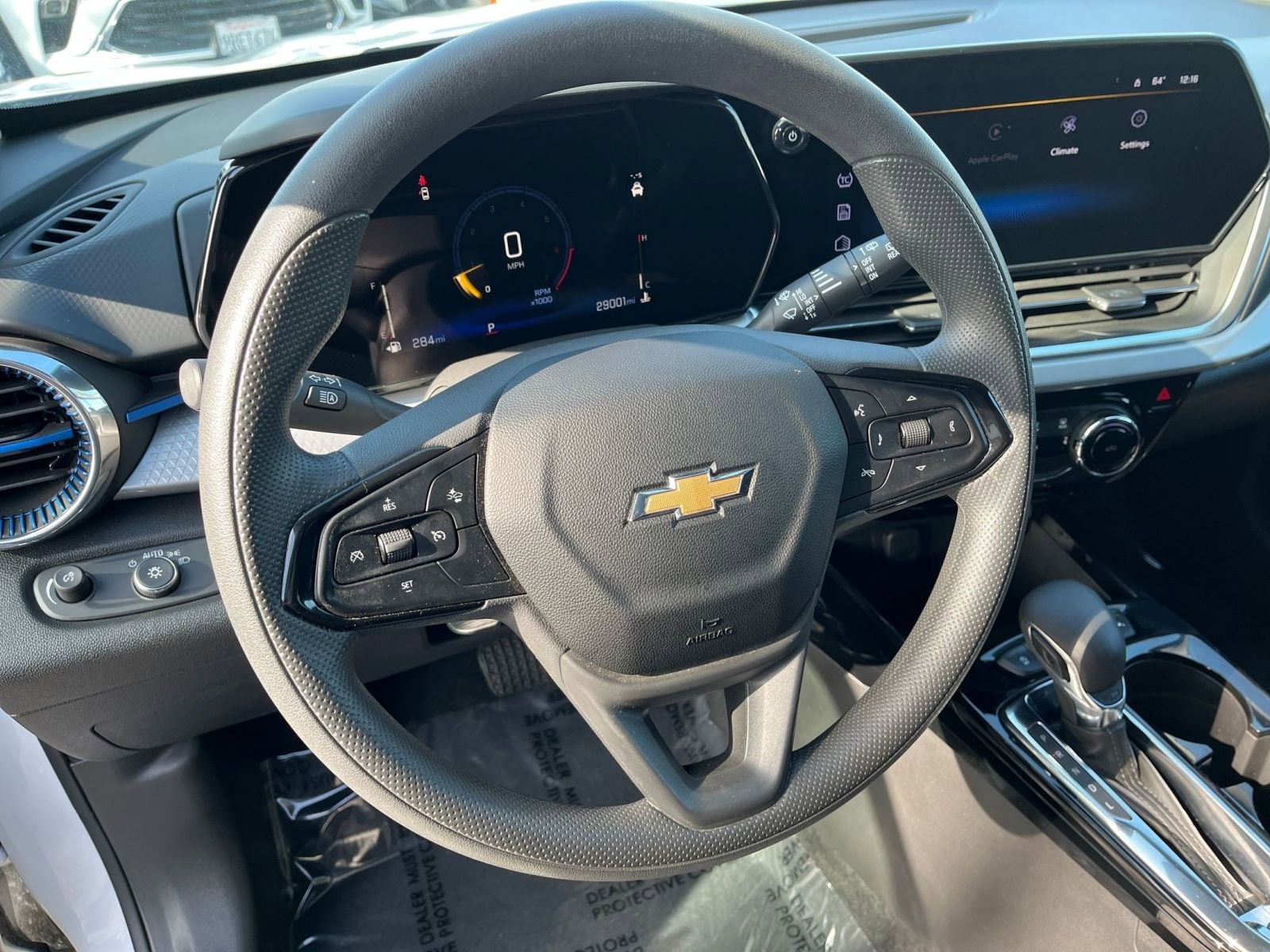 Thumbnail: 2025 Chevrolet Trax - 28