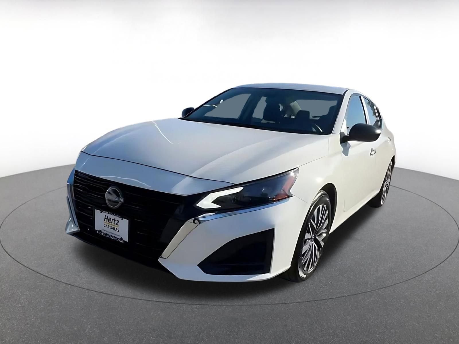 Thumbnail: 2025 Nissan Altima - 7