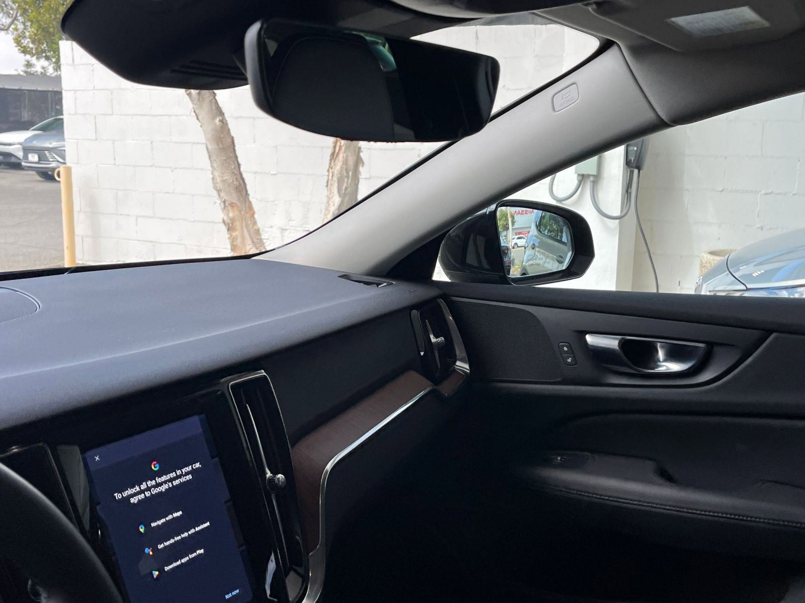 Thumbnail: 2025 Volvo S60 - 35