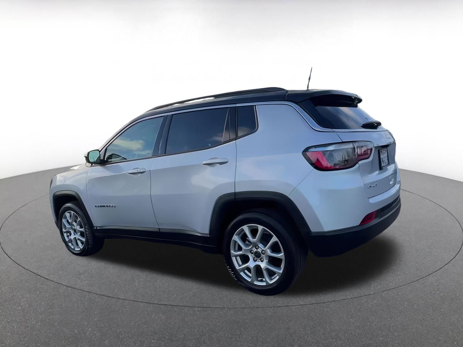 Thumbnail: 2025 Jeep Compass - 10