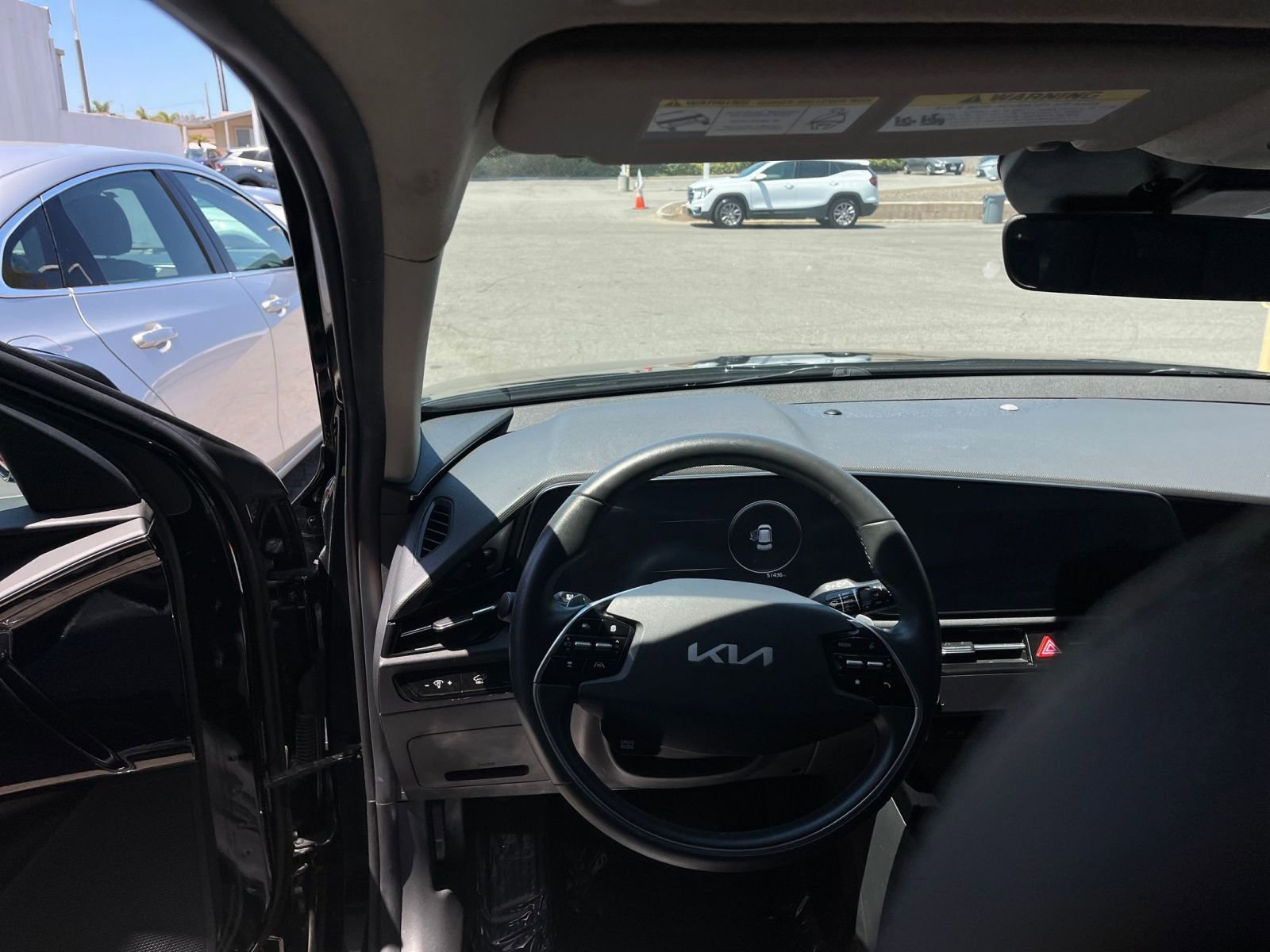 Thumbnail: 2023 Kia Niro - 33