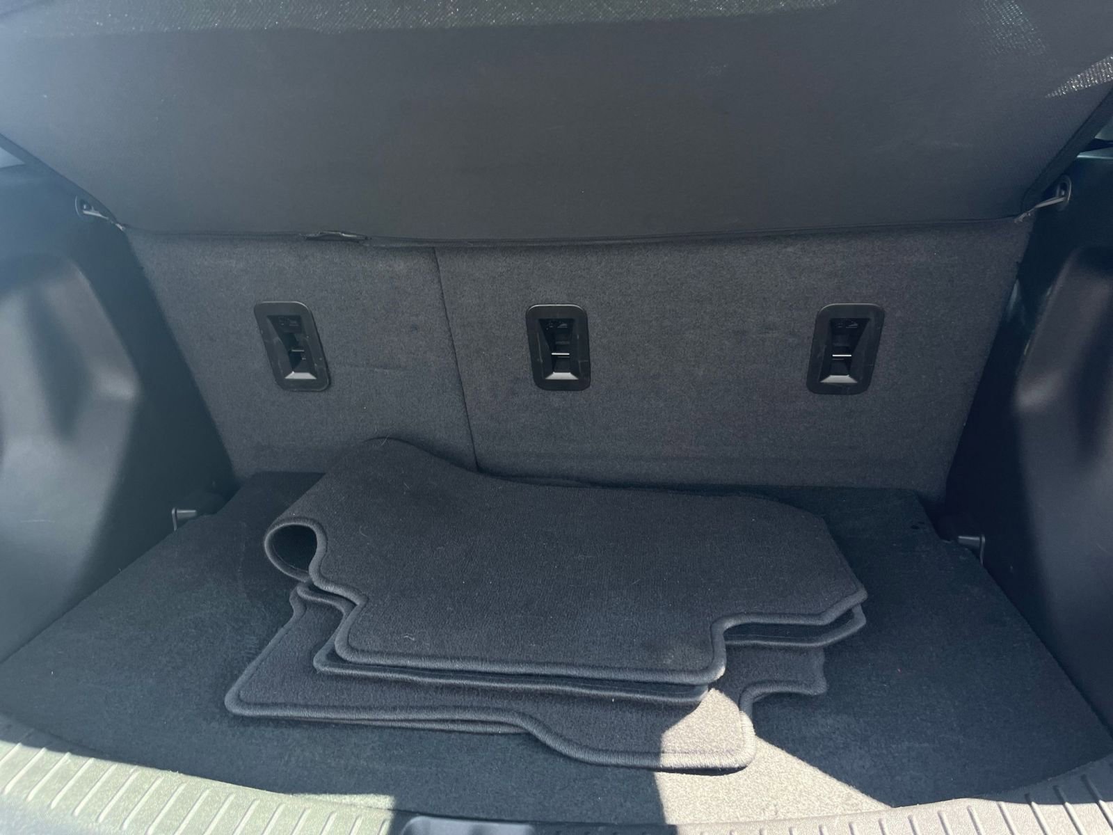 Thumbnail: 2023 Chevrolet Bolt EV - 30