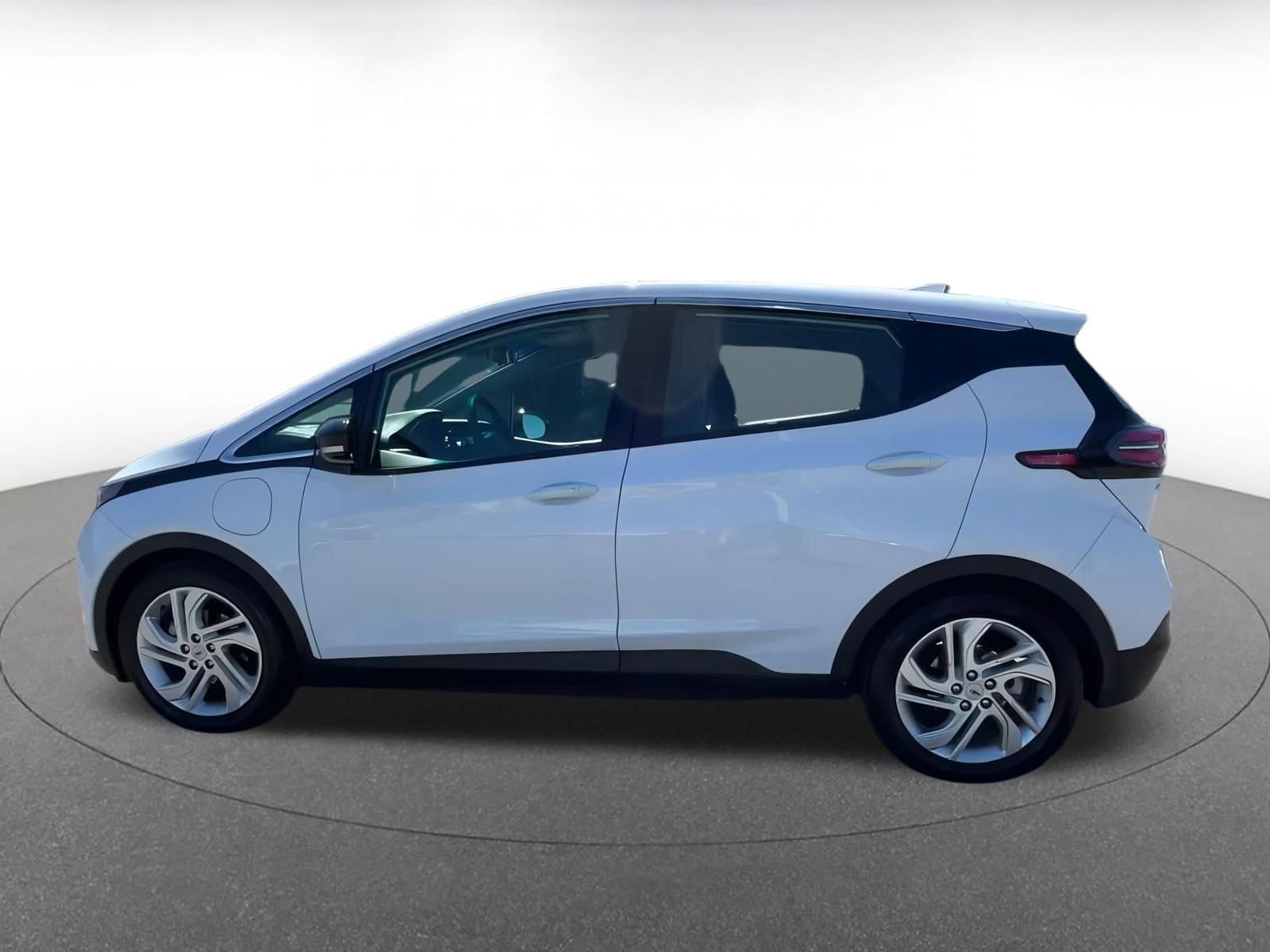 Thumbnail: 2023 Chevrolet Bolt EV - 7
