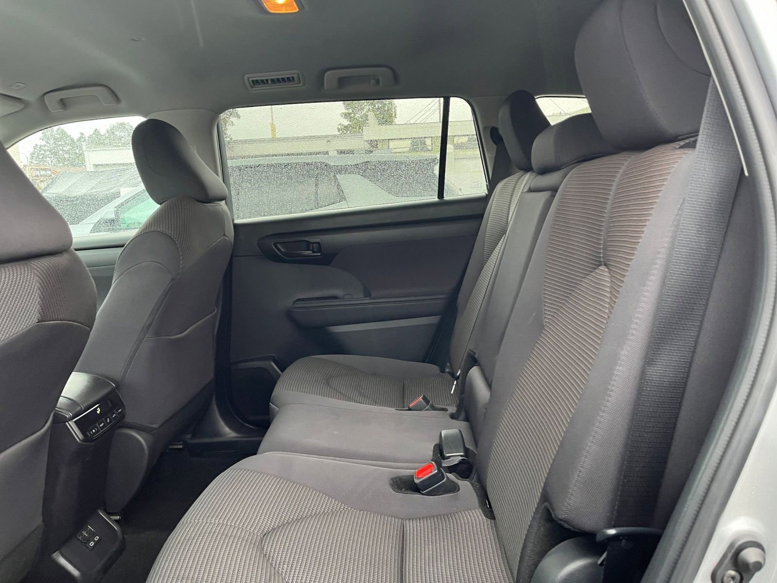 Thumbnail: 2025 Toyota Highlander - 27