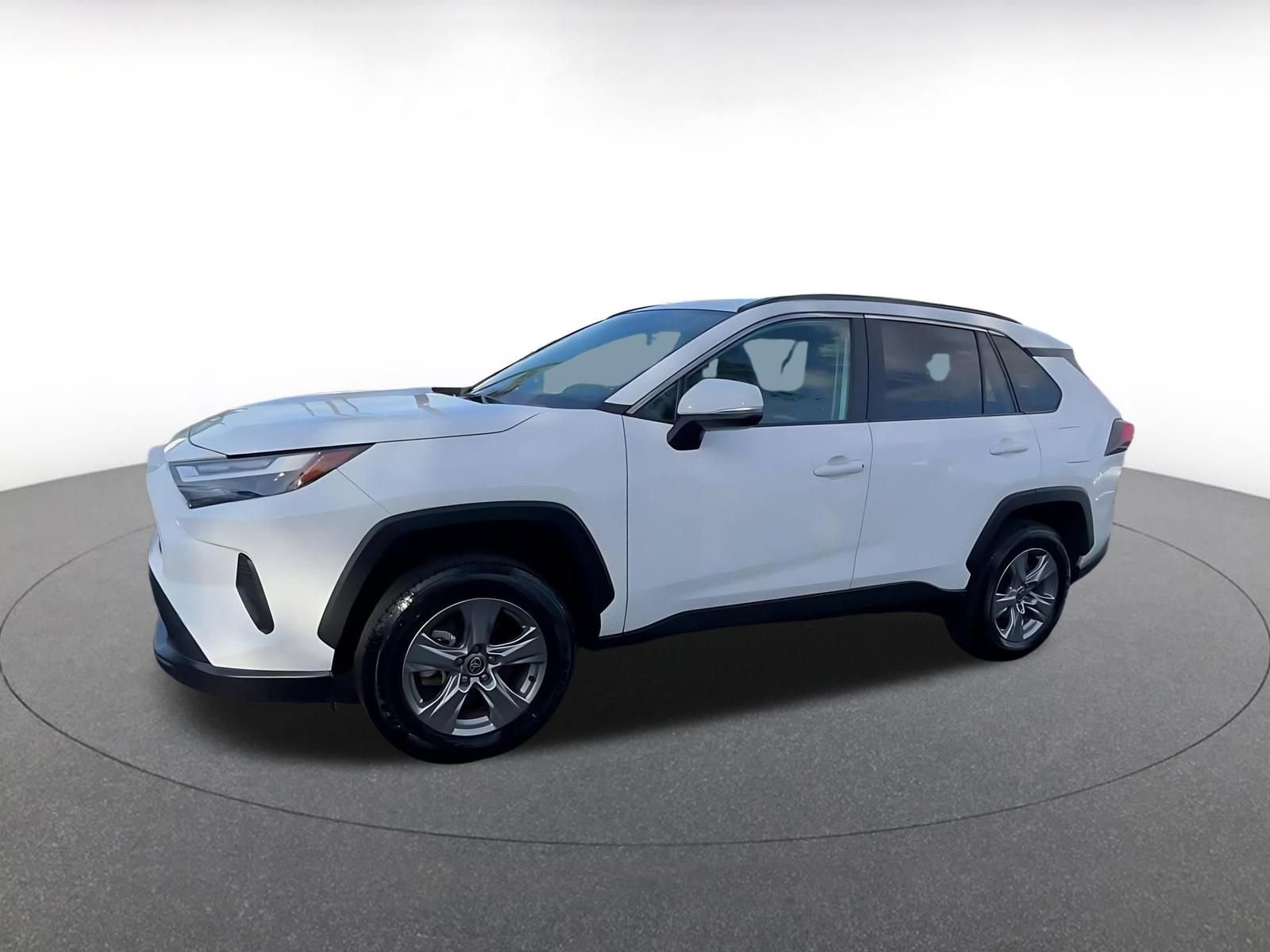 Thumbnail: 2025 Toyota RAV4 - 8