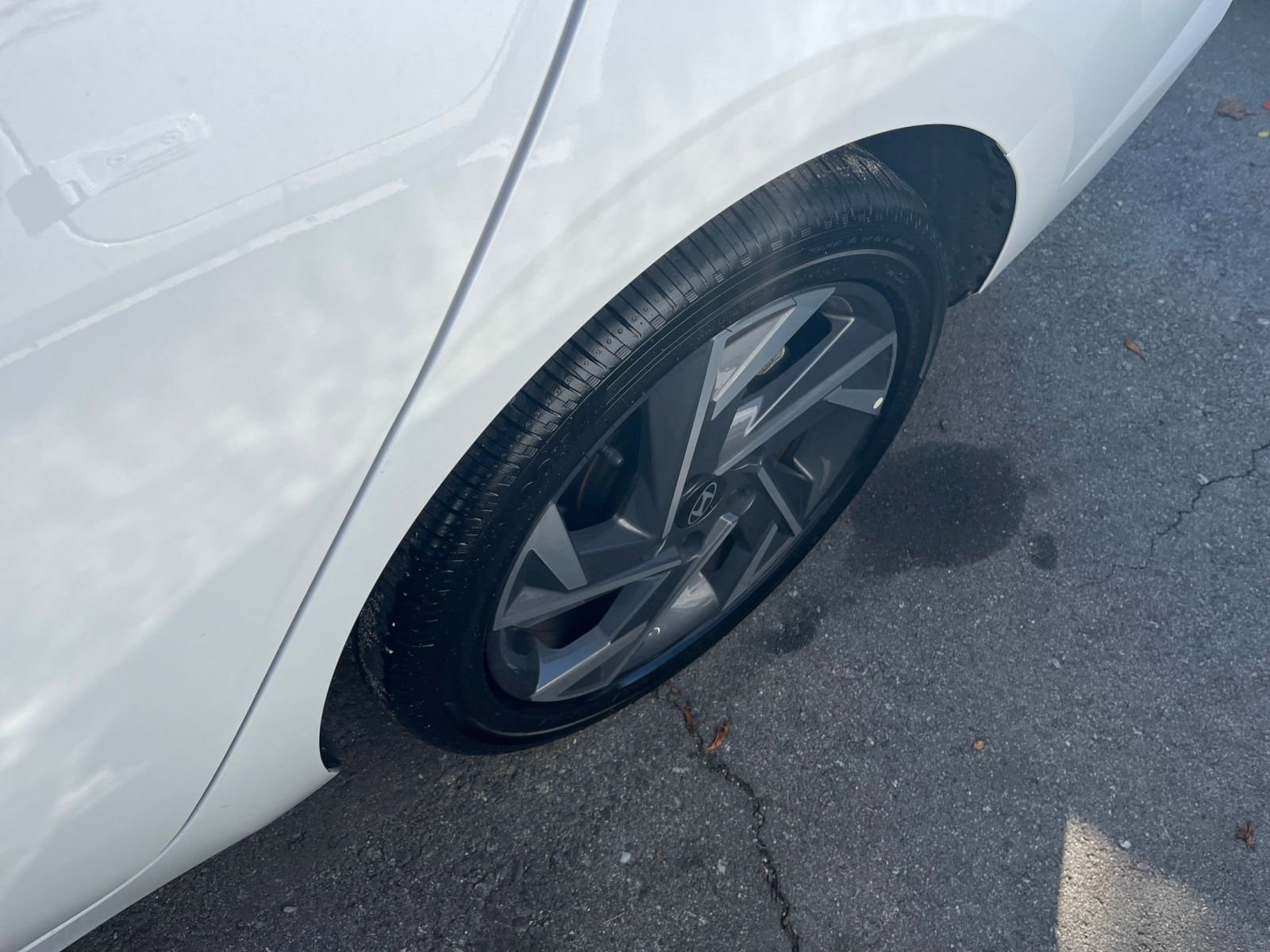 Thumbnail: 2025 Hyundai Elantra - 30