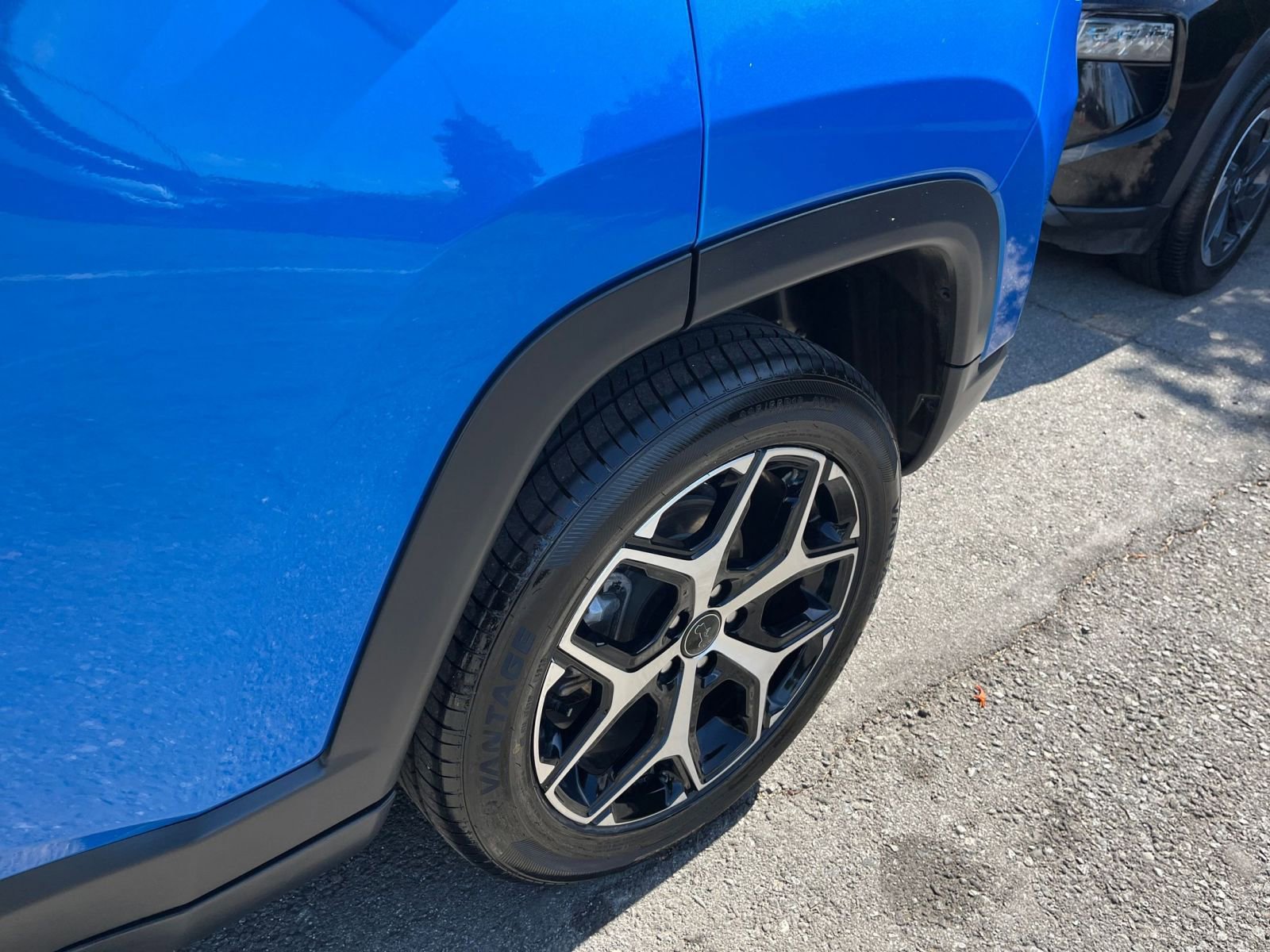 Thumbnail: 2025 Jeep Compass - 31