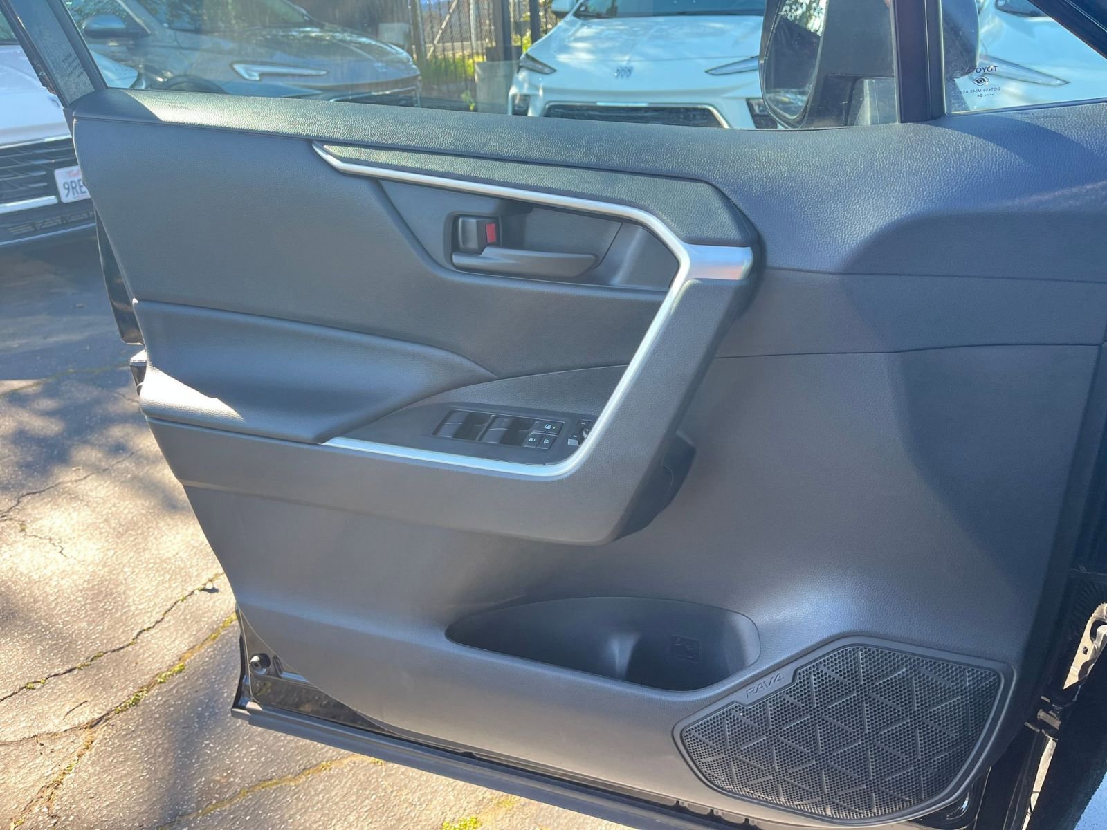 Thumbnail: 2025 Toyota RAV4 - 20