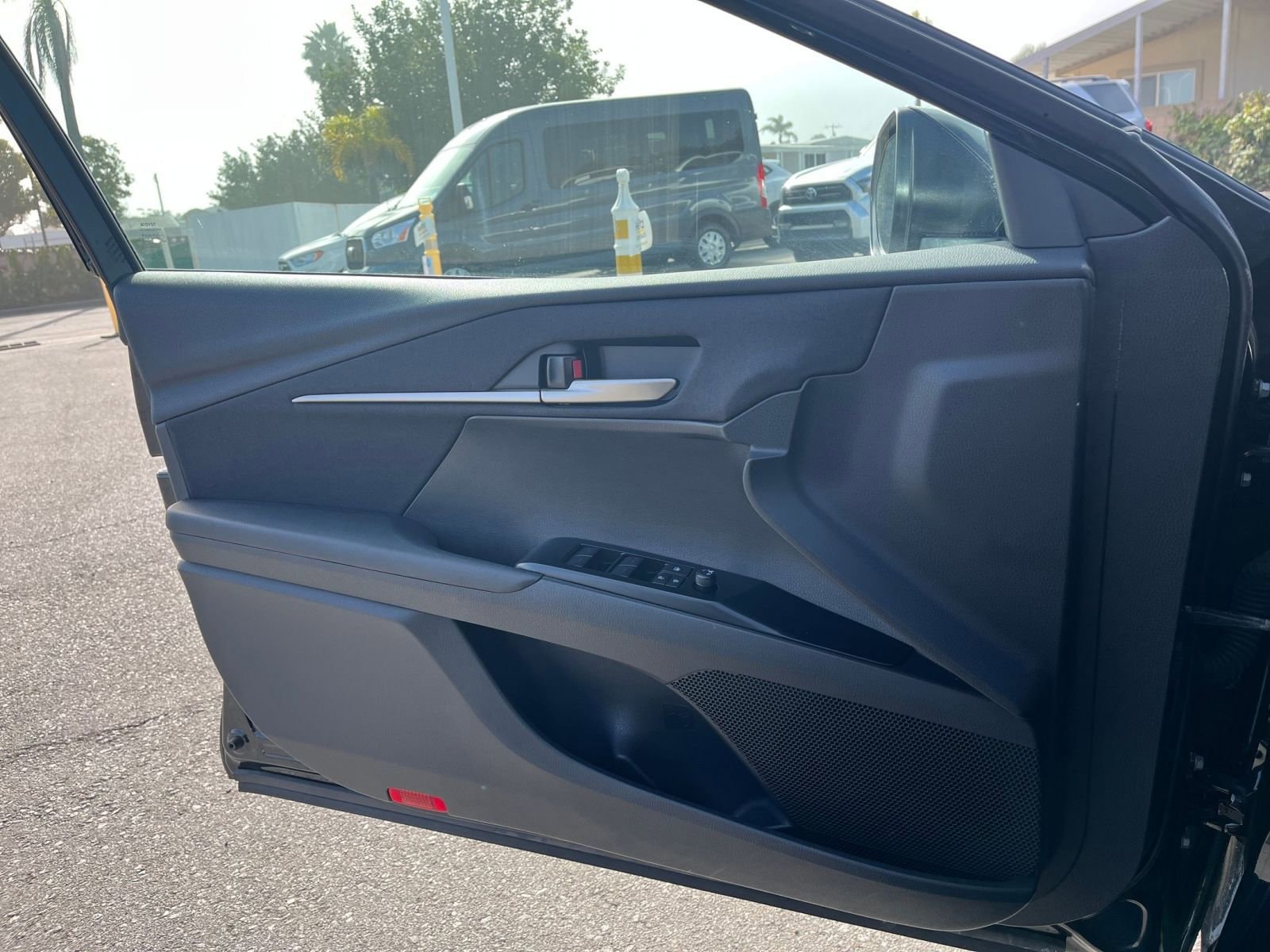 Thumbnail: 2025 Toyota Camry - 20