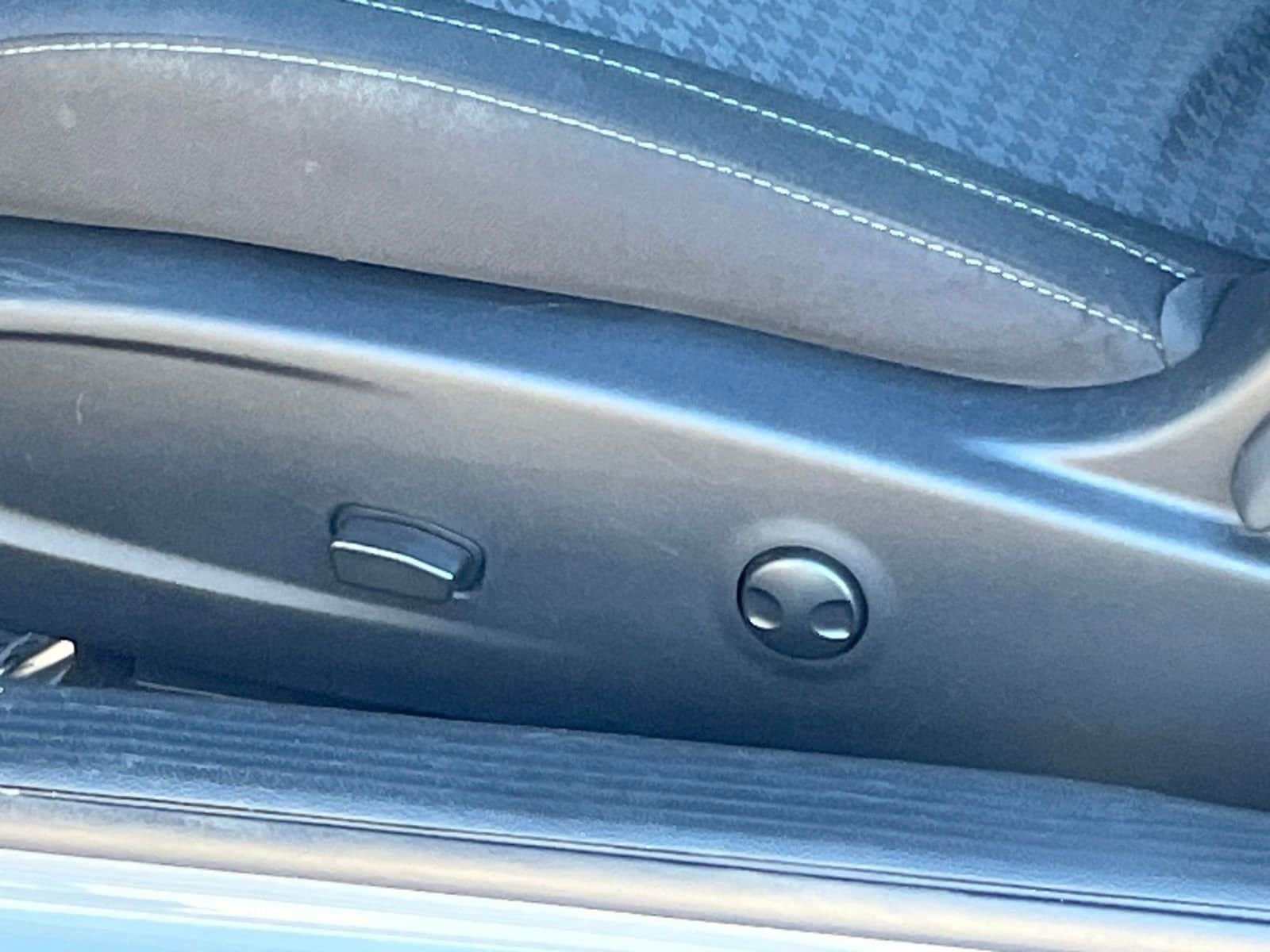 Thumbnail: 2022 Dodge Challenger - 23